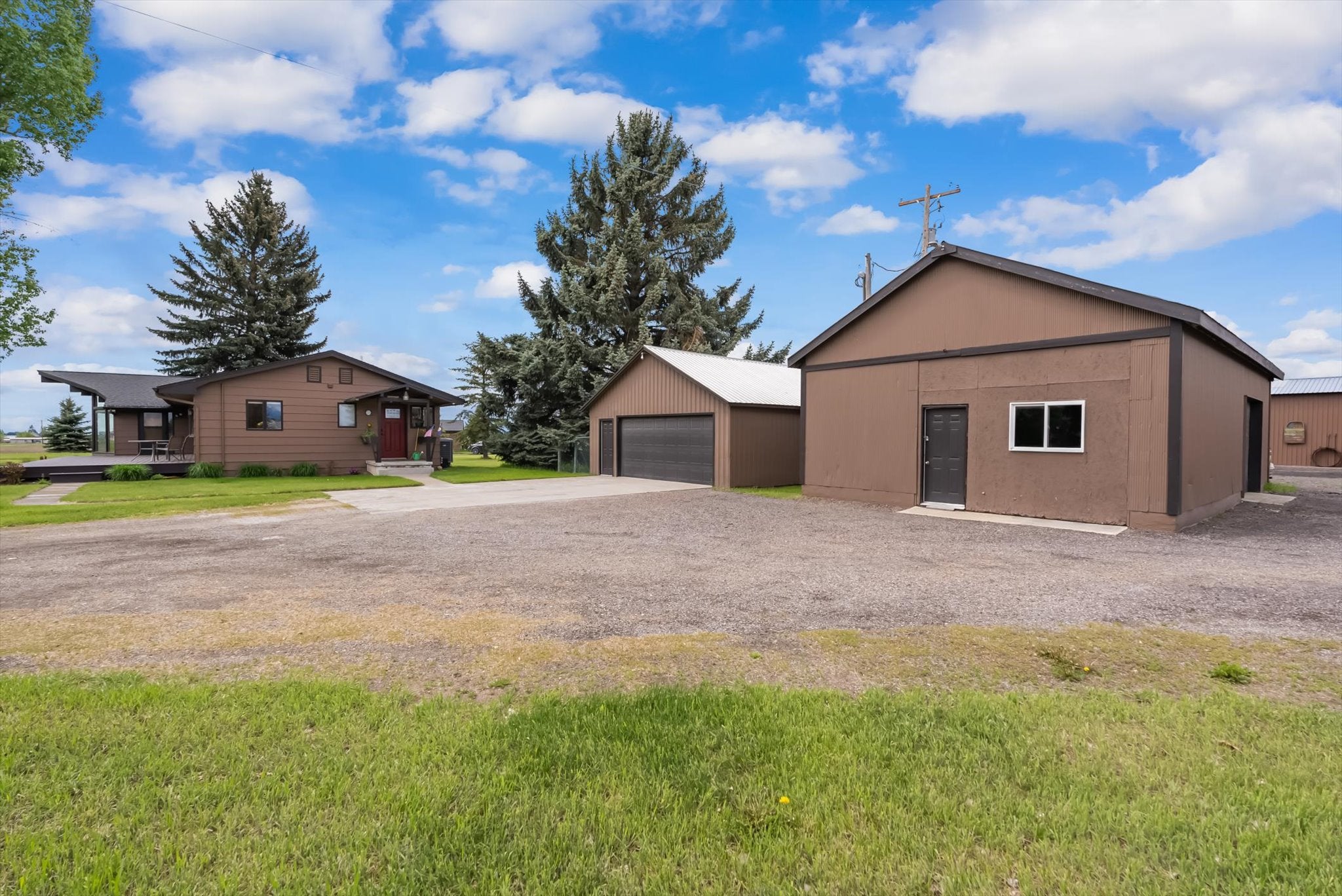 Columbia Falls, Montana, 59912, United States, 5 Bedrooms Bedrooms, ,3 BathroomsBathrooms,Residential,Active,1986898