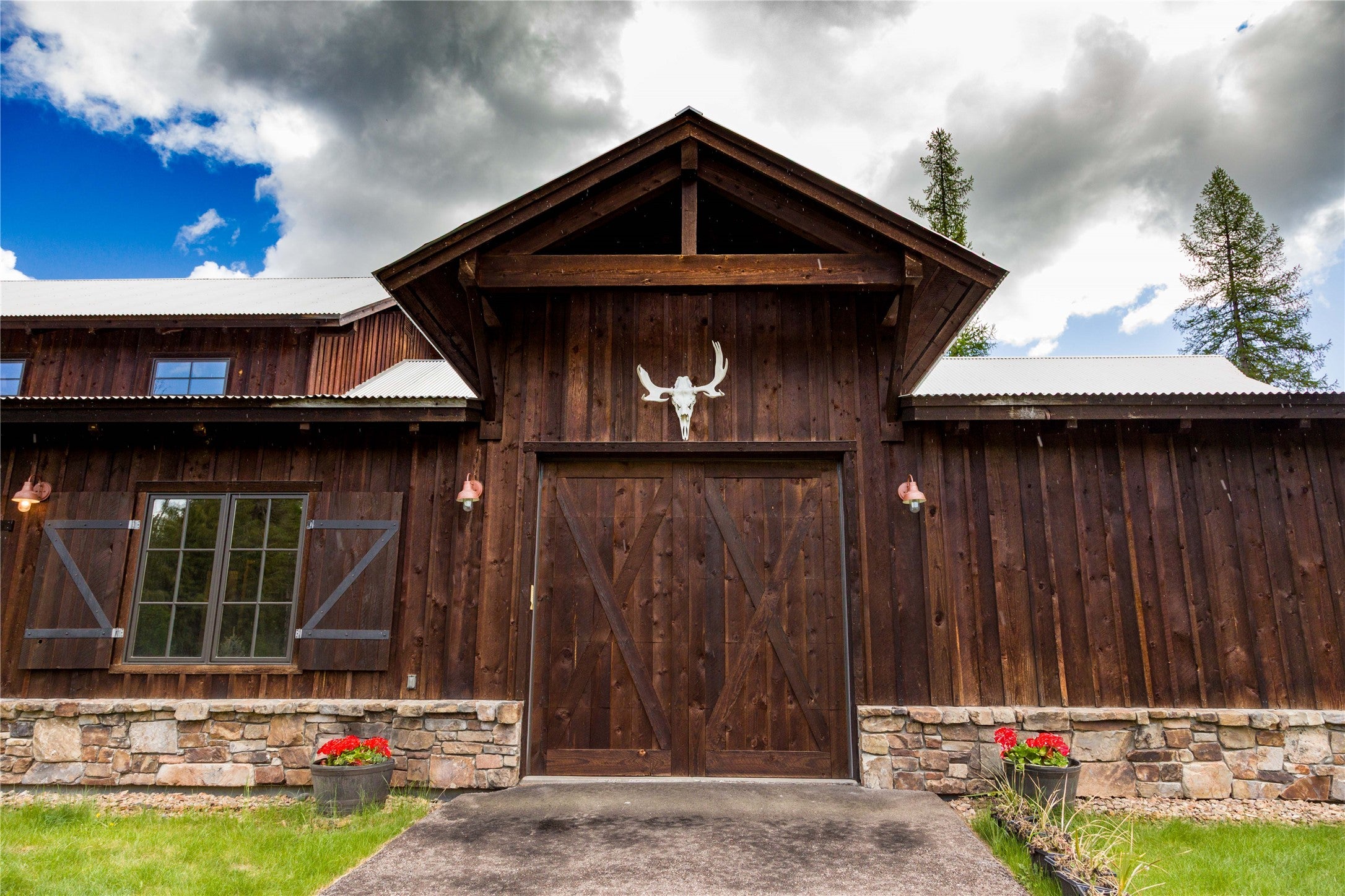 Whitefish, Montana, 59937, United States, 3 Bedrooms Bedrooms, ,4 BathroomsBathrooms,Residential,Active,1828694