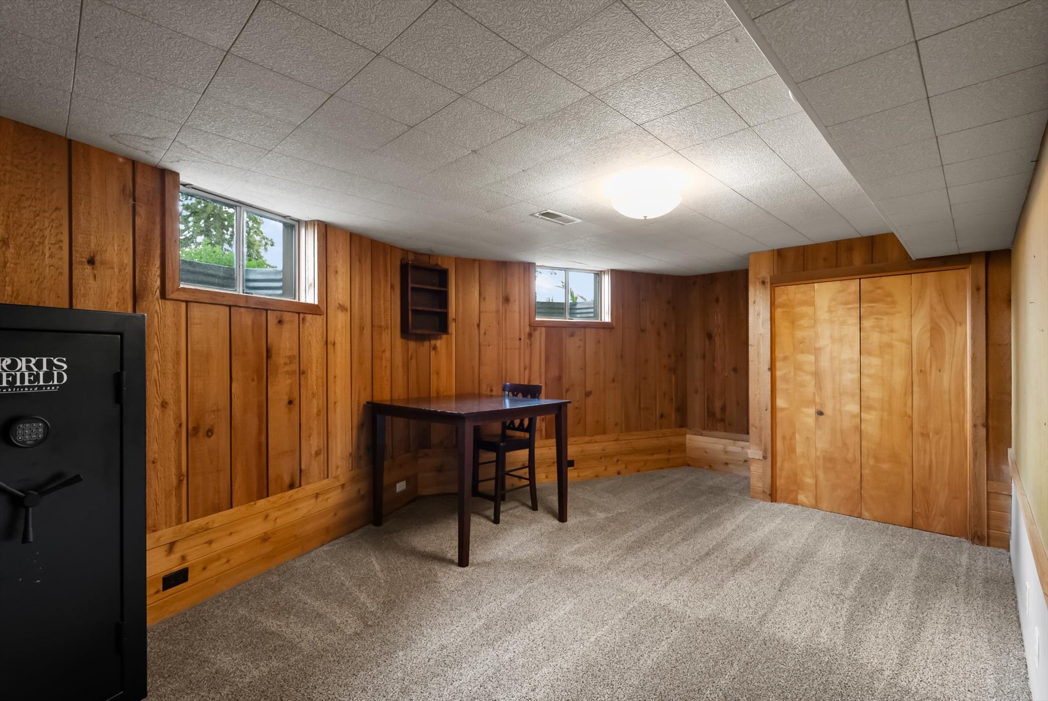 Columbia Falls, Montana, 59912, United States, 5 Bedrooms Bedrooms, ,3 BathroomsBathrooms,Residential,Active,1986898