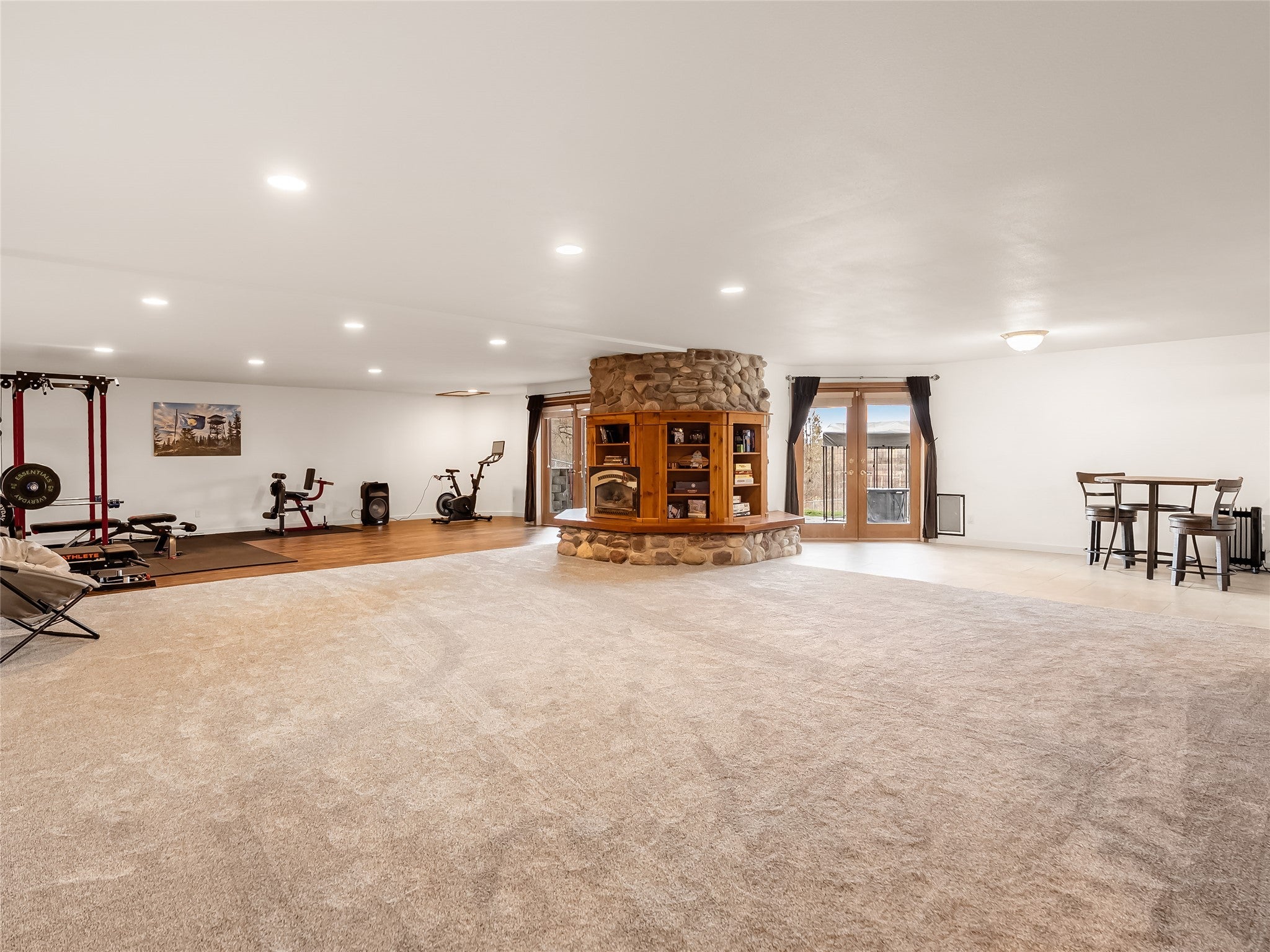 Kalispell, Montana, 59901, United States, 5 Bedrooms Bedrooms, ,4 BathroomsBathrooms,Residential,Active,1994970