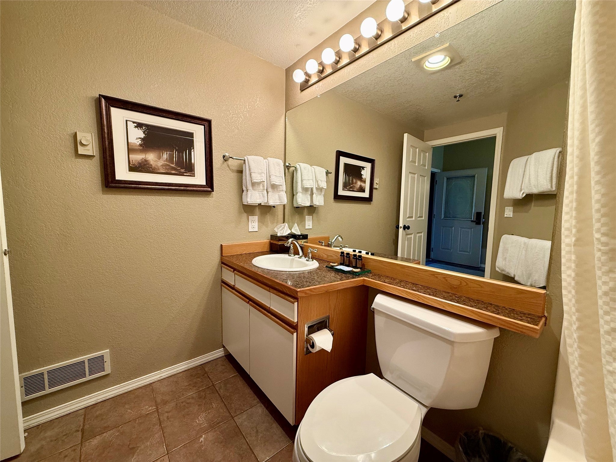 Whitefish, Montana, 59937, United States, 2 Bedrooms Bedrooms, ,2 BathroomsBathrooms,Residential,Active,1946322