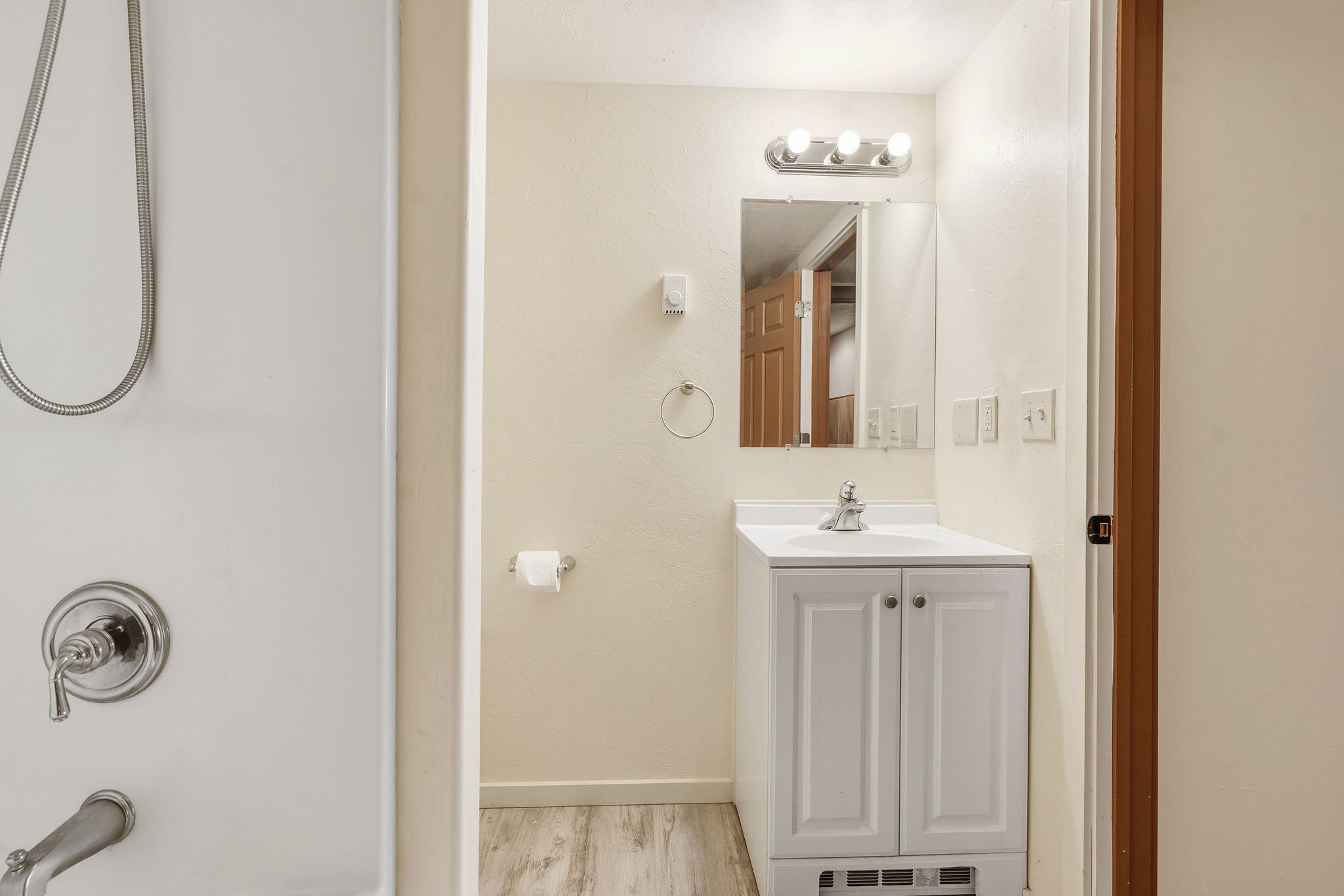 Somers, Montana, 59932, United States, 4 Bedrooms Bedrooms, ,4 BathroomsBathrooms,Residential,Active,1987246