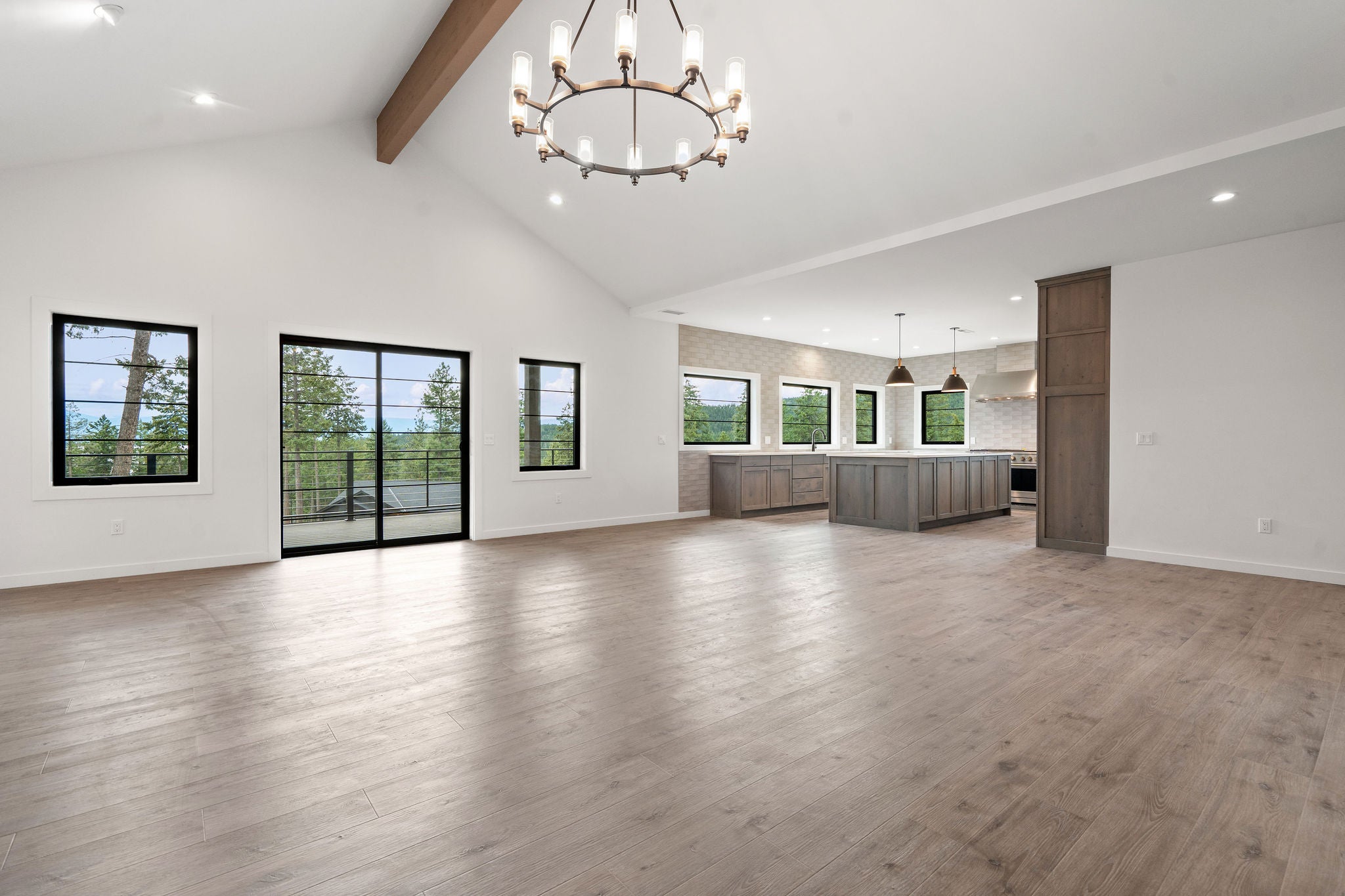 Lakeside, Montana, 59922, United States, 4 Bedrooms Bedrooms, ,4 BathroomsBathrooms,Residential,Active,1914632