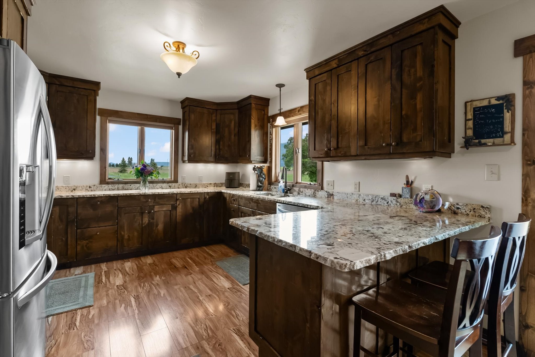 Columbia Falls, Montana, 59912, United States, 5 Bedrooms Bedrooms, ,3 BathroomsBathrooms,Residential,Active,1986898