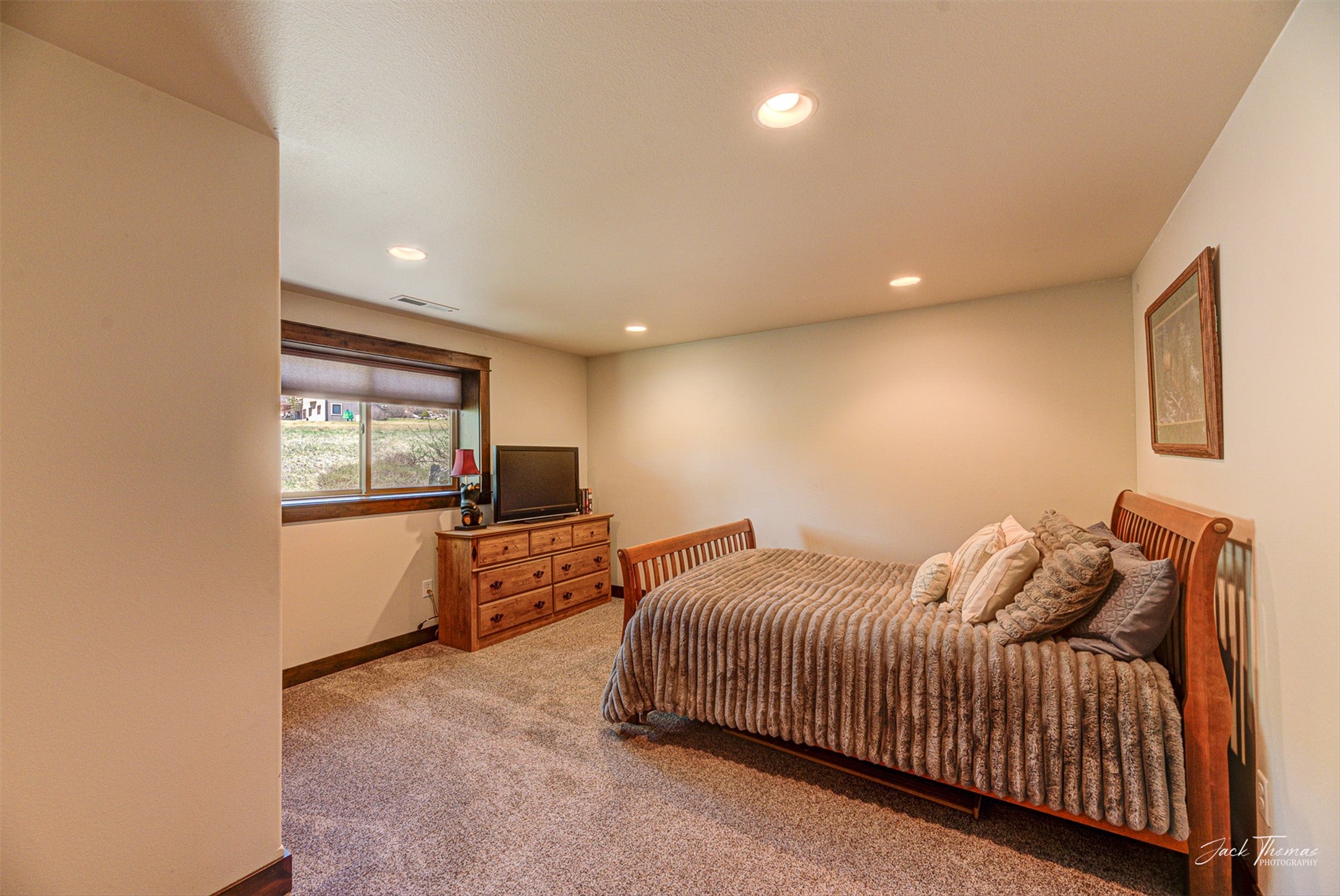 Helena, Montana, 59601, United States, 5 Bedrooms Bedrooms, ,3 BathroomsBathrooms,Residential,Active,2040229