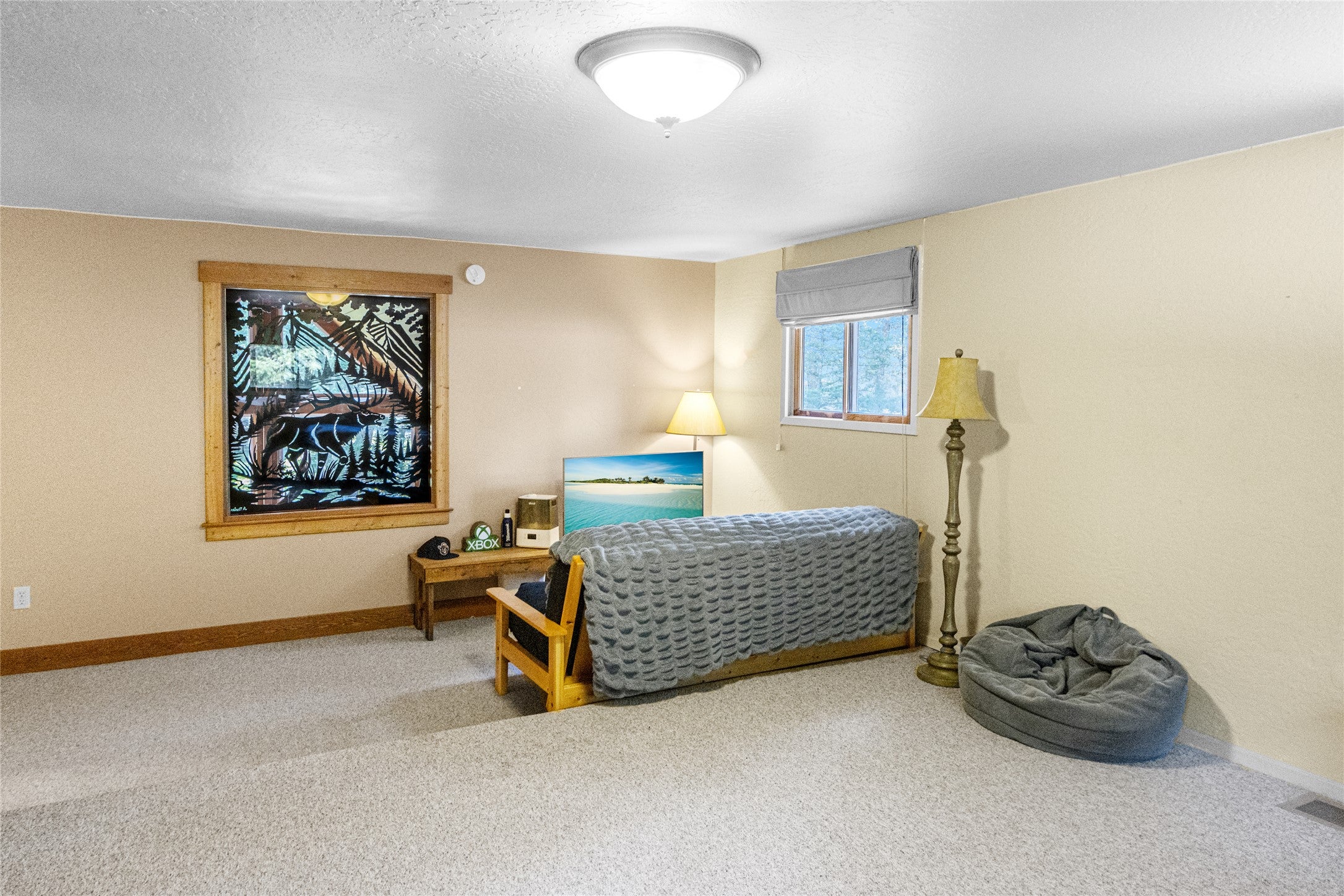 Bigfork, Montana, 59911, United States, 4 Bedrooms Bedrooms, ,2 BathroomsBathrooms,Residential,Active,1914637