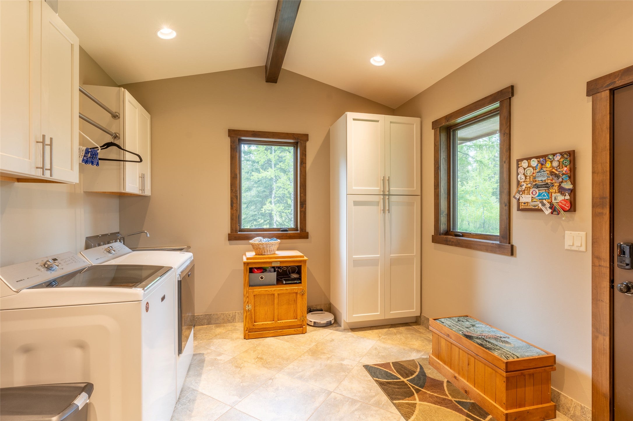 Columbia Falls, Montana, 59912, United States, ,3 BathroomsBathrooms,Residential,Active,1841309