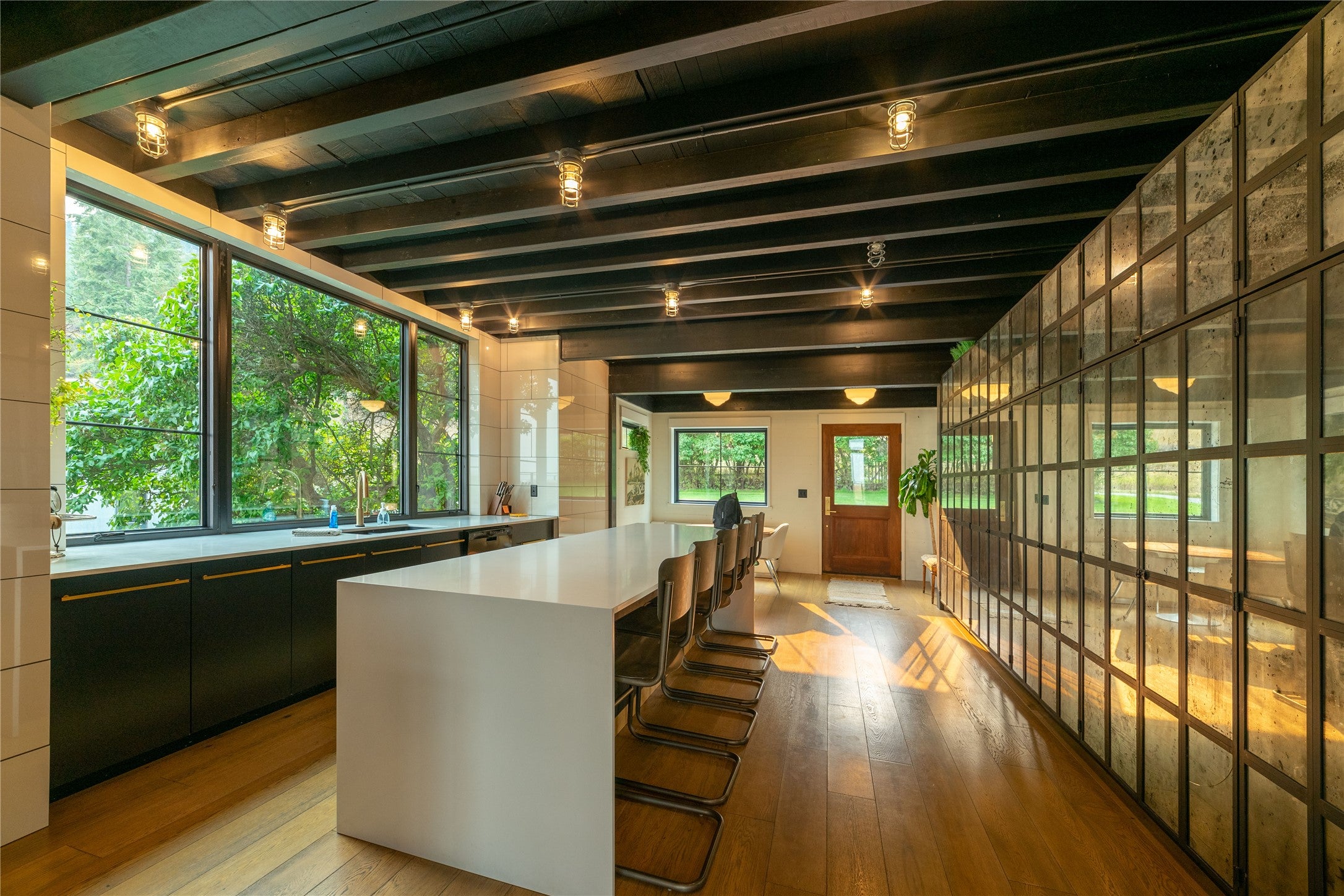 Kalispell, Montana, 59901, United States, 5 Bedrooms Bedrooms, ,4 BathroomsBathrooms,Residential,Active,2009395