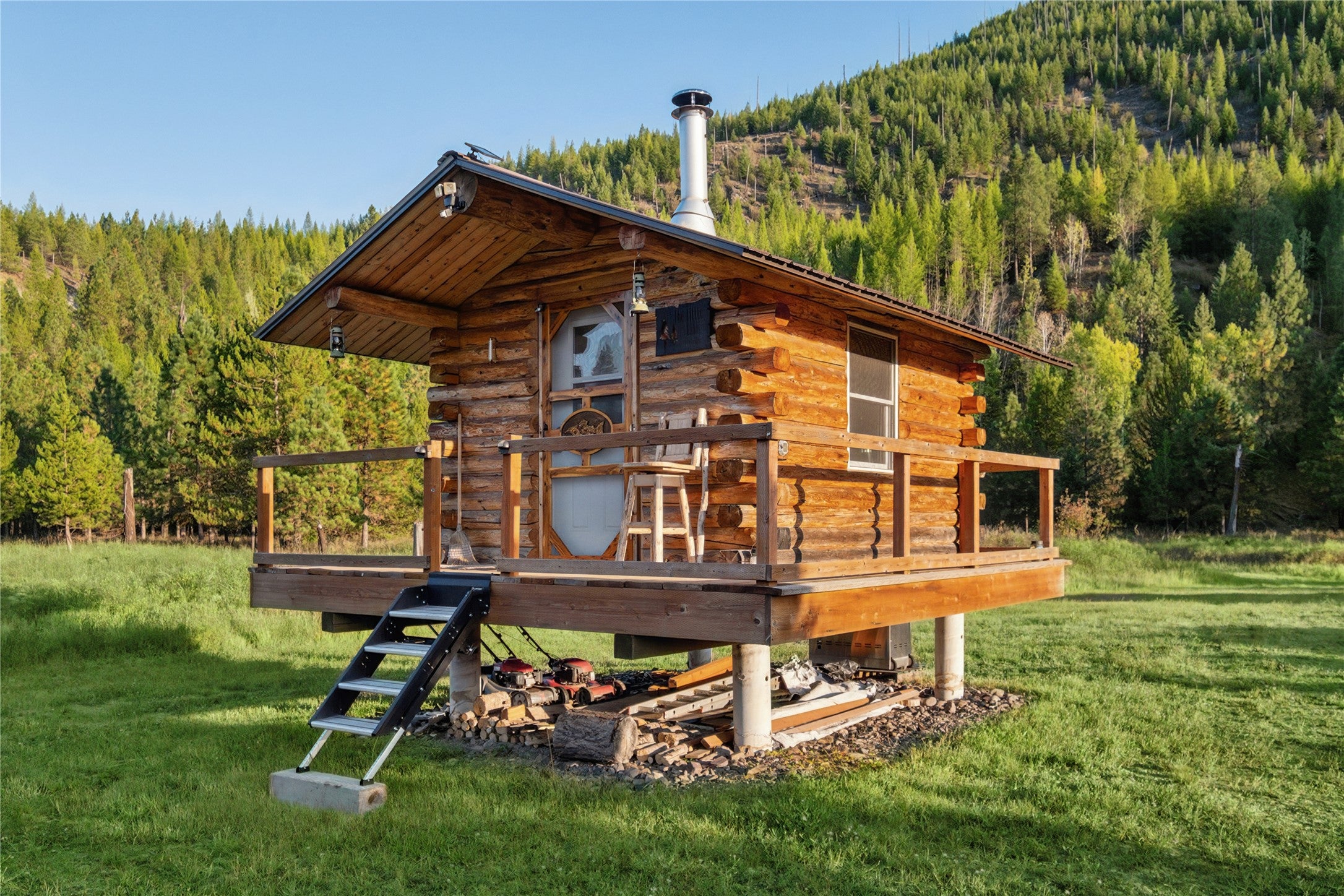 Libby, Montana, 59923, United States, 3 Bedrooms Bedrooms, ,2 BathroomsBathrooms,Residential,Active,1945847