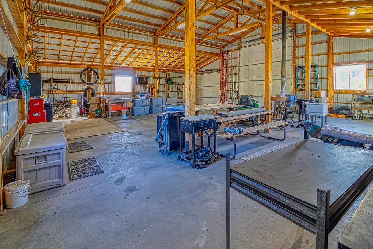 Corvallis, Montana, 59828, United States, 4 Bedrooms Bedrooms, ,4 BathroomsBathrooms,Residential,Active,1863486