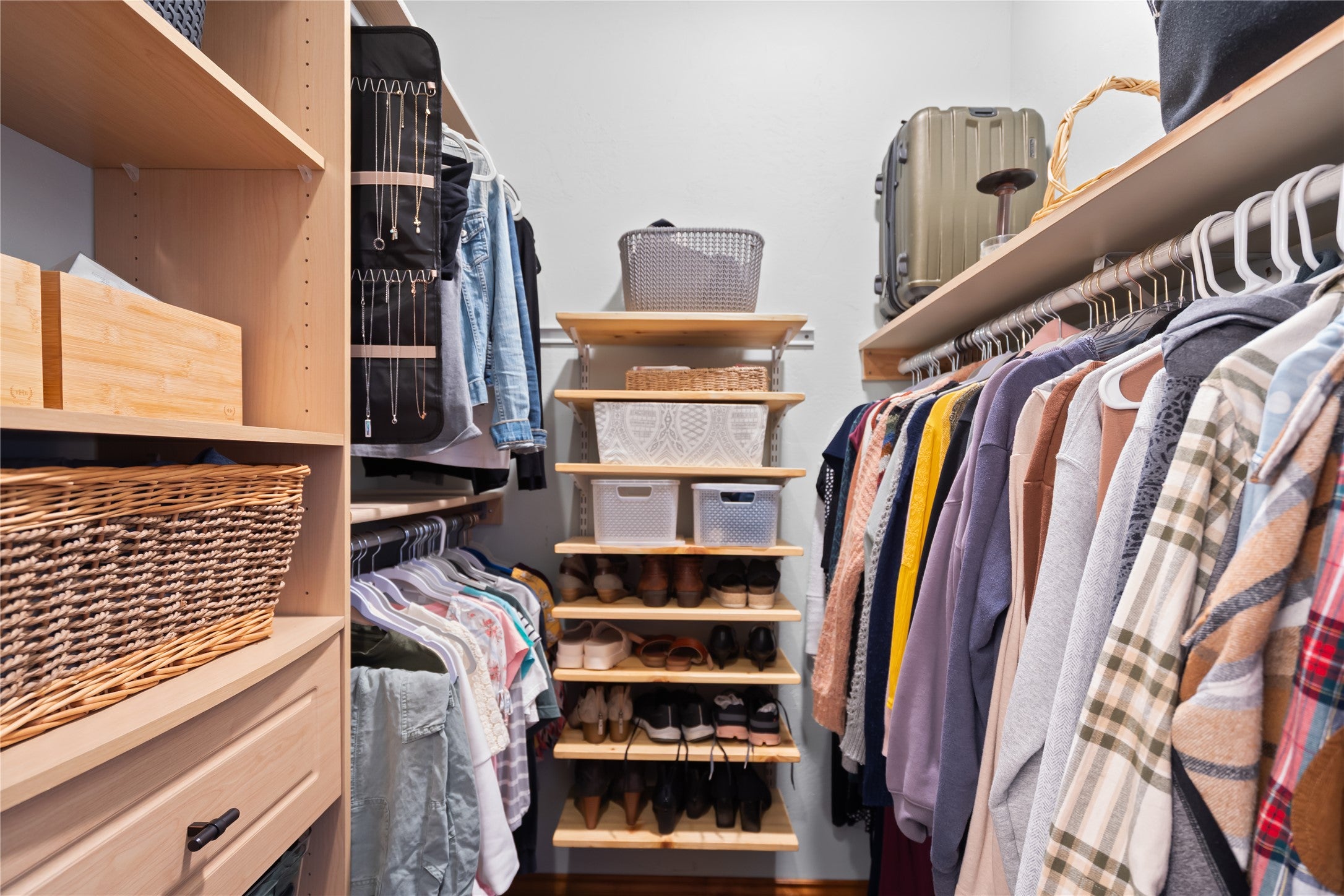 Kalispell, Montana, 59901, United States, 5 Bedrooms Bedrooms, ,3 BathroomsBathrooms,Residential,Active,1753509