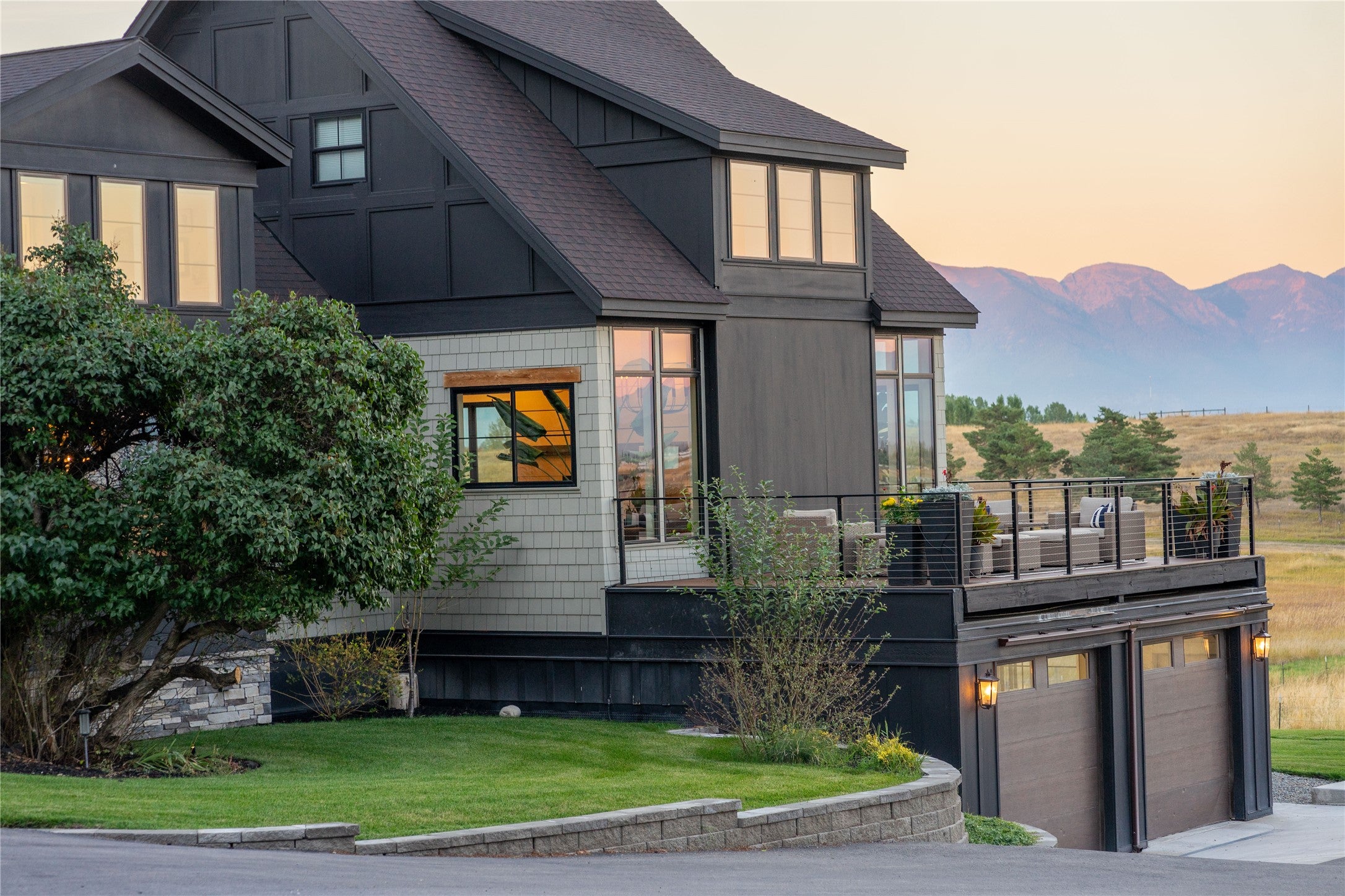 Kalispell, Montana, 59901, United States, 5 Bedrooms Bedrooms, ,4 BathroomsBathrooms,Residential,Active,2009395