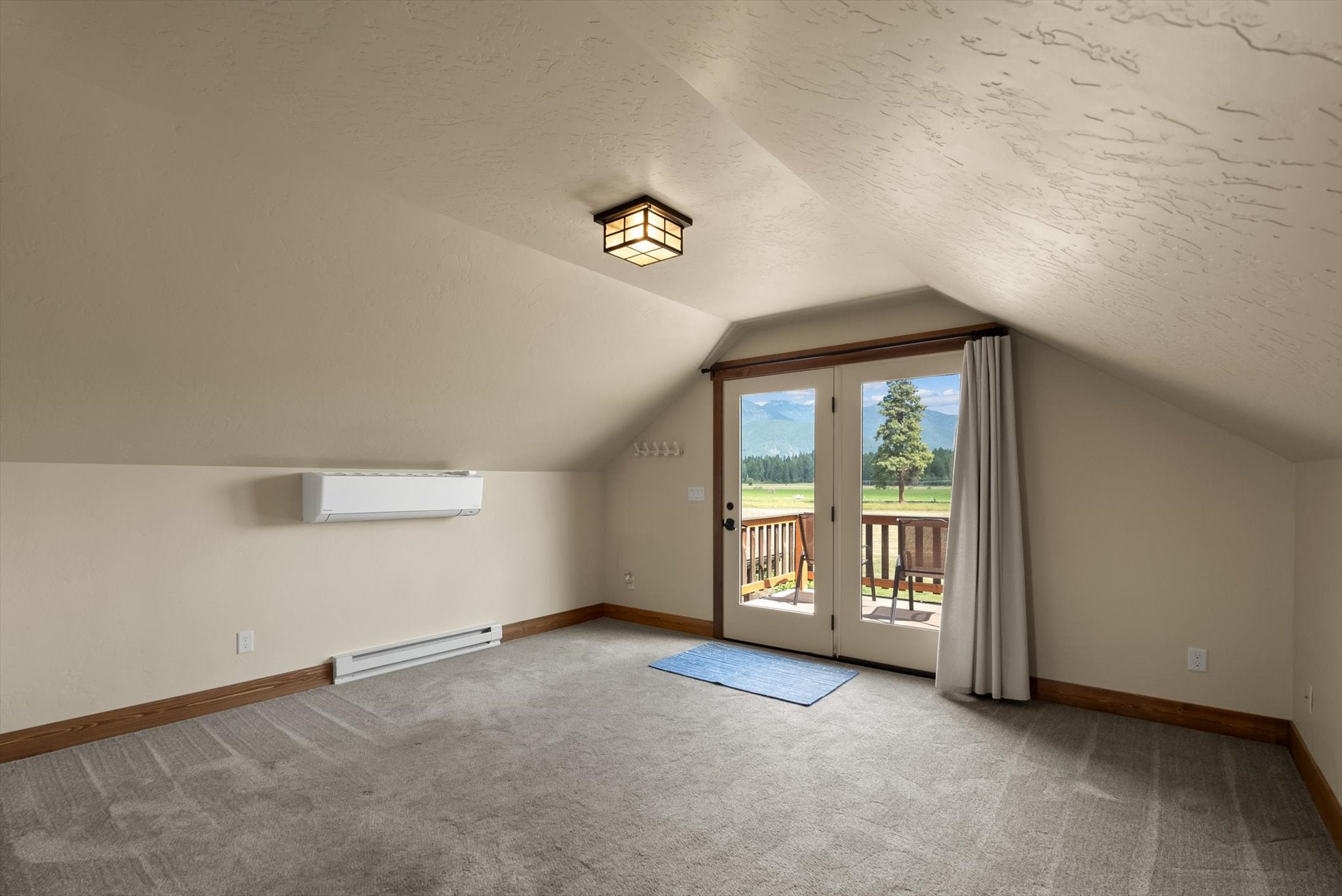 Kalispell, Montana, 59901, United States, 3 Bedrooms Bedrooms, ,3 BathroomsBathrooms,Residential,Active,1922543