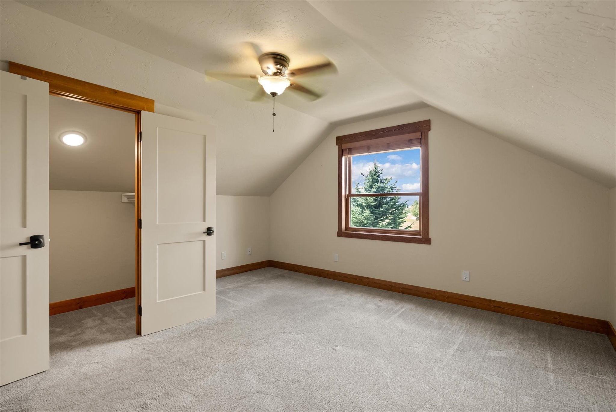 Kalispell, Montana, 59901, United States, 3 Bedrooms Bedrooms, ,3 BathroomsBathrooms,Residential,Active,1922543