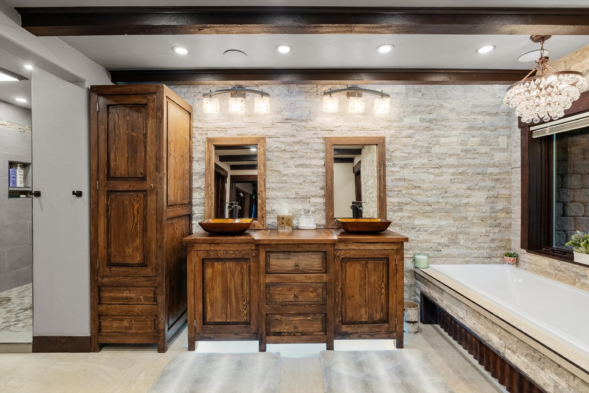 Whitefish, Montana, 59937, United States, 5 Bedrooms Bedrooms, ,3 BathroomsBathrooms,Residential,Active,1764891