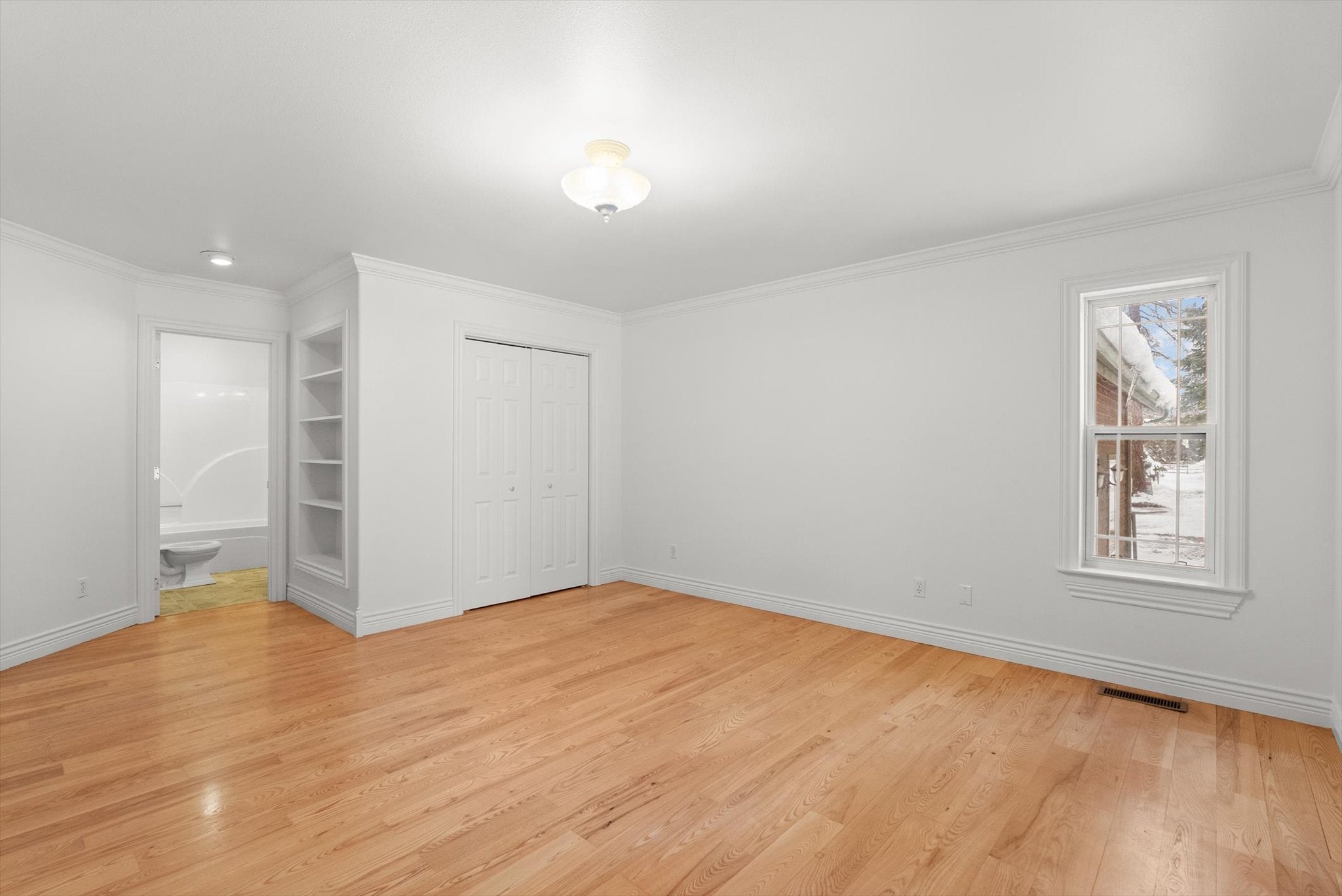 Kalispell, Montana, 59901, United States, 4 Bedrooms Bedrooms, ,4 BathroomsBathrooms,Residential,Active,1936618