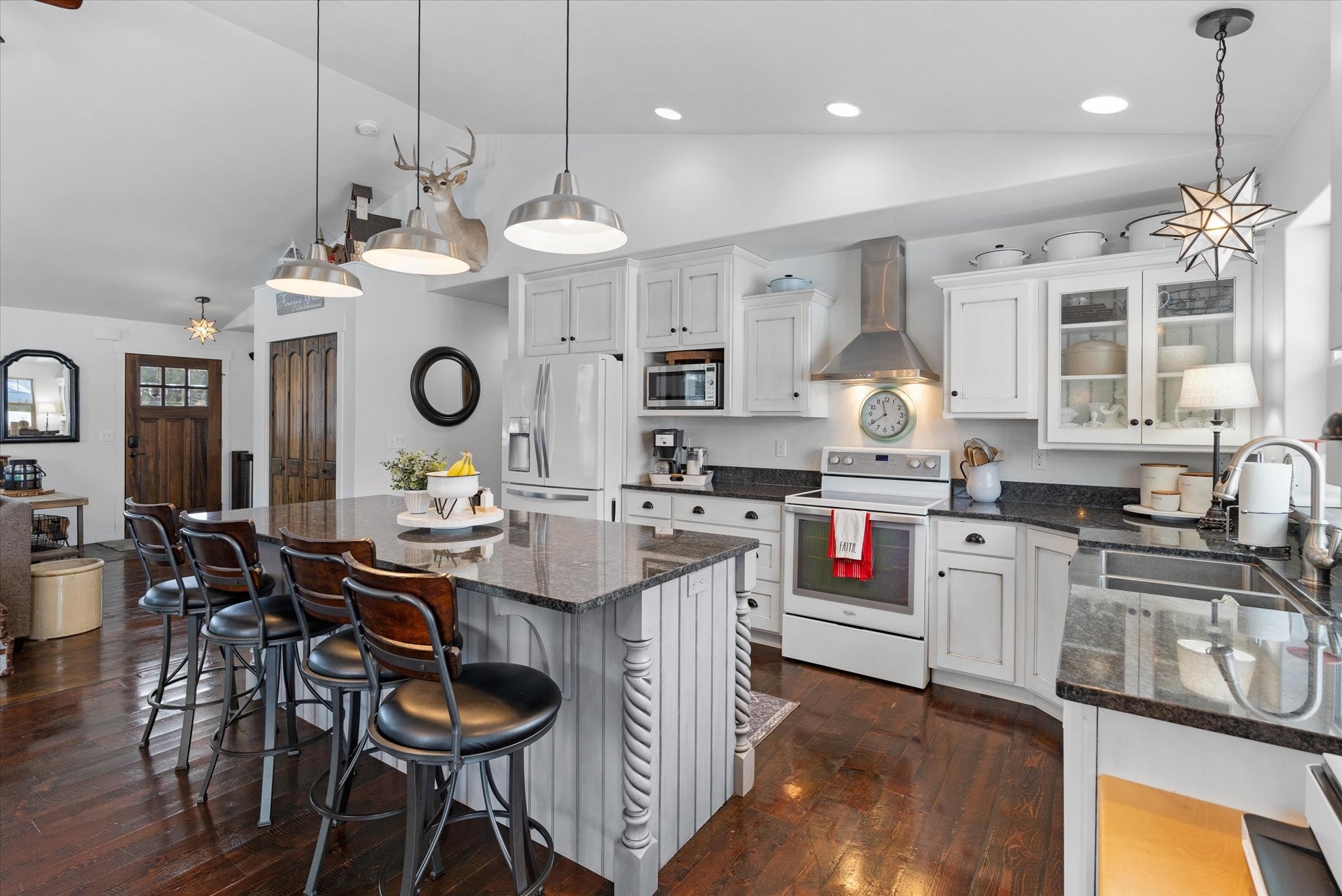 Columbia Falls, Montana, 59912, United States, 4 Bedrooms Bedrooms, ,3 BathroomsBathrooms,Residential,Active,1834486