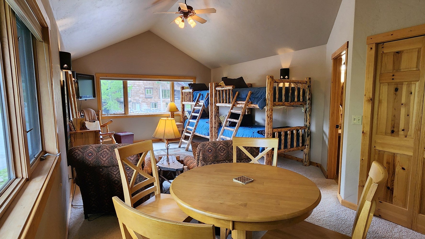 Whitefish, Montana, 59937, United States, 4 Bedrooms Bedrooms, ,5 BathroomsBathrooms,Residential,Active,1820833