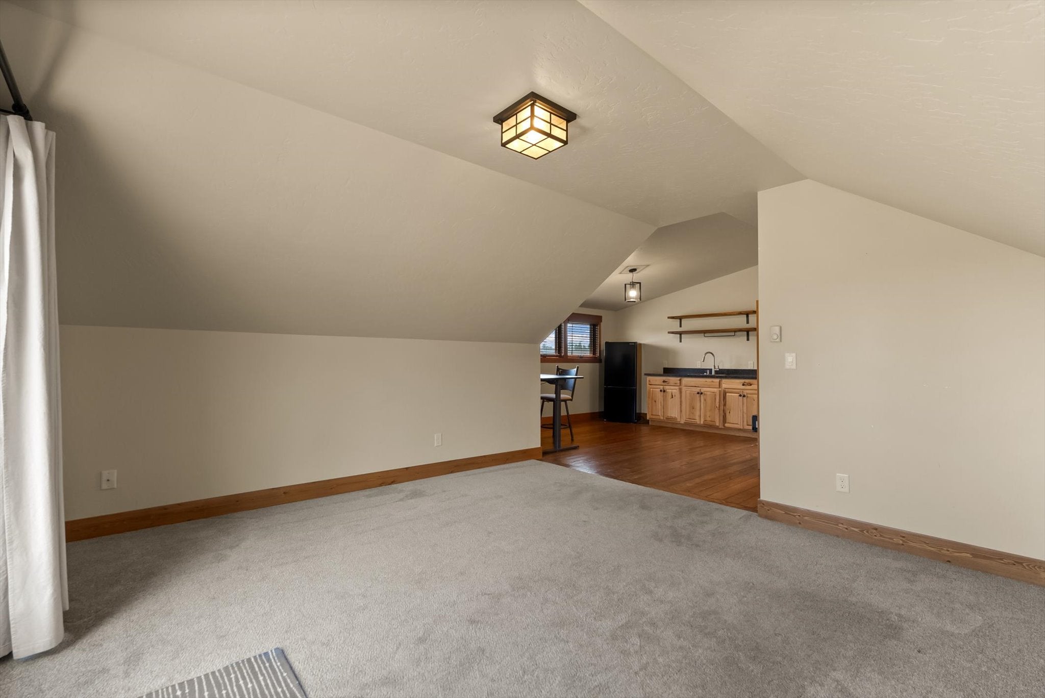 Kalispell, Montana, 59901, United States, 3 Bedrooms Bedrooms, ,3 BathroomsBathrooms,Residential,Active,1922543