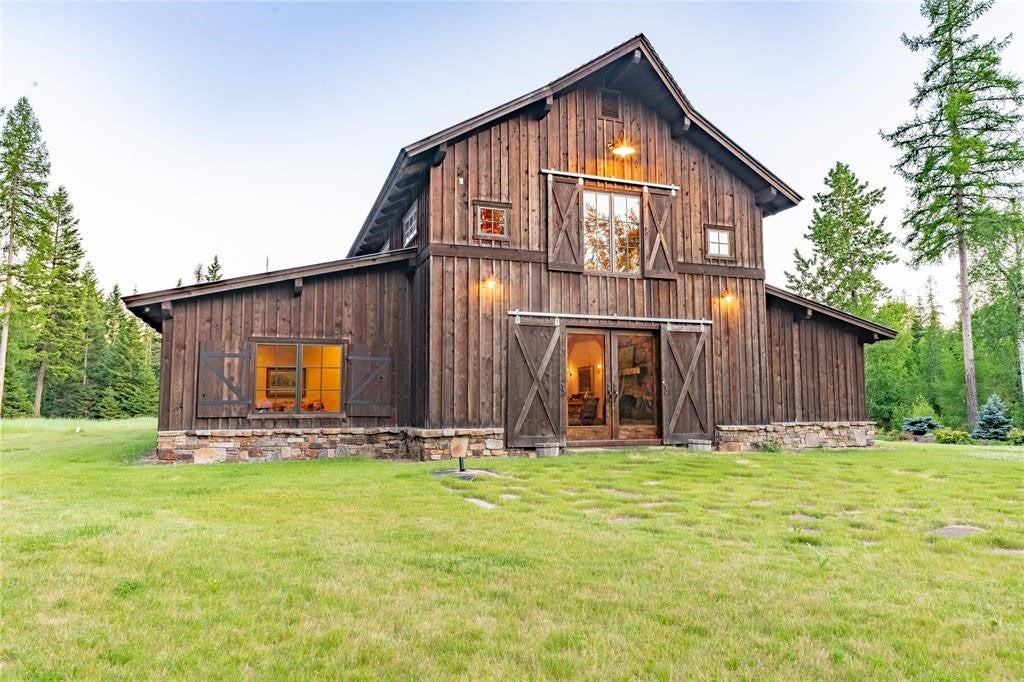 Whitefish, Montana, 59937, United States, 3 Bedrooms Bedrooms, ,4 BathroomsBathrooms,Residential,Active,1828694