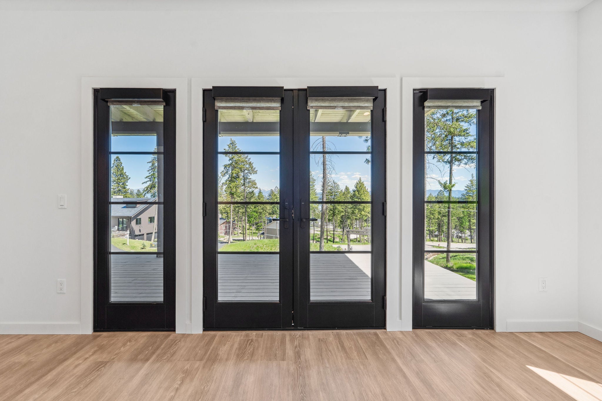 Lakeside, Montana, 59922, United States, 6 Bedrooms Bedrooms, ,5 BathroomsBathrooms,Residential,Active,1832319