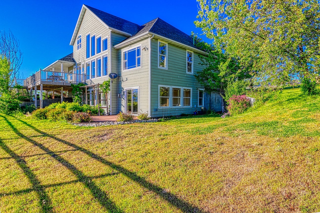 Corvallis, Montana, 59828, United States, 4 Bedrooms Bedrooms, ,4 BathroomsBathrooms,Residential,Active,1863486