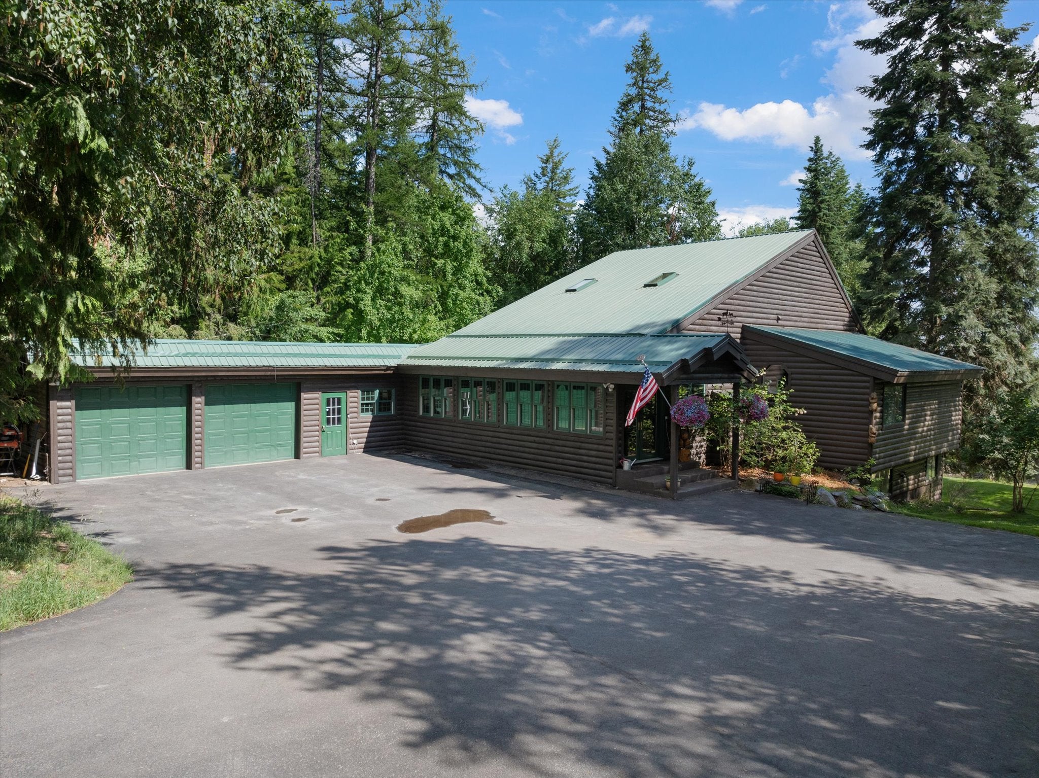 Whitefish, Montana, 59937, United States, 5 Bedrooms Bedrooms, ,3 BathroomsBathrooms,Residential,Active,1764891