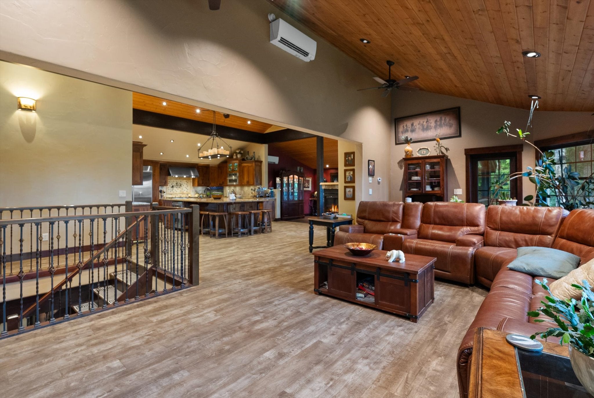 Whitefish, Montana, 59937, United States, 5 Bedrooms Bedrooms, ,3 BathroomsBathrooms,Residential,Active,1764891