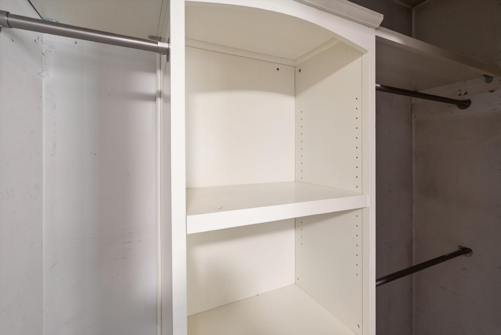 Kalispell, Montana, 59901, United States, 6 Bedrooms Bedrooms, ,5 BathroomsBathrooms,Residential,Active,1990648