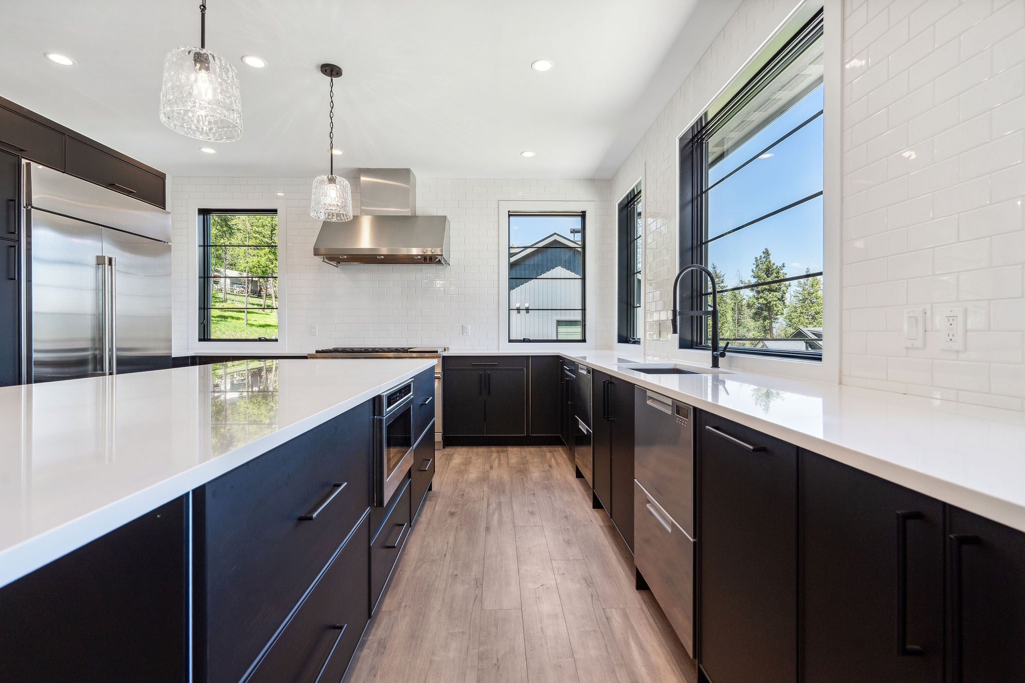 Lakeside, Montana, 59922, United States, 6 Bedrooms Bedrooms, ,5 BathroomsBathrooms,Residential,Active,1832319