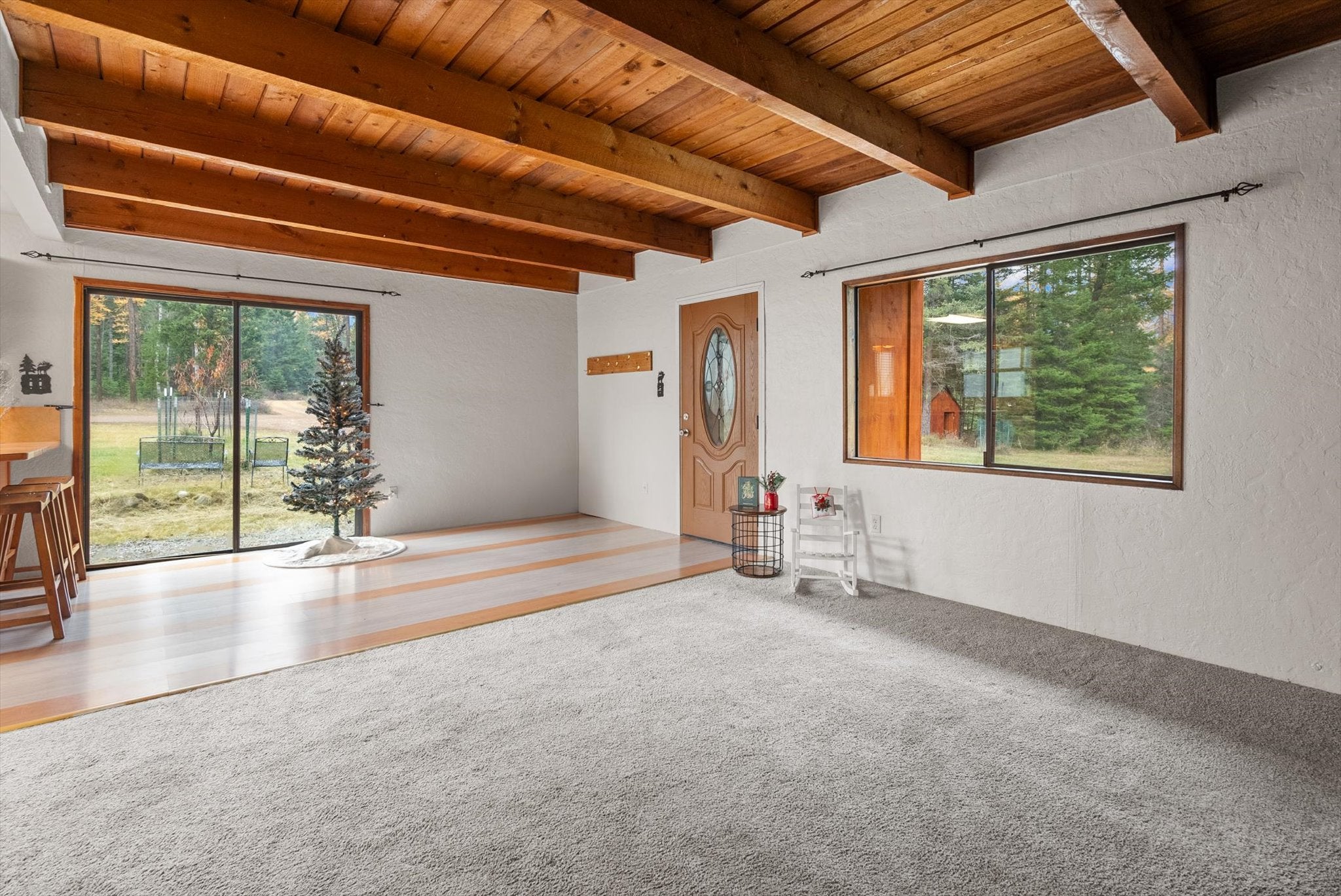 Kalispell, Montana, 59901, United States, 6 Bedrooms Bedrooms, ,5 BathroomsBathrooms,Residential,Active,1990648