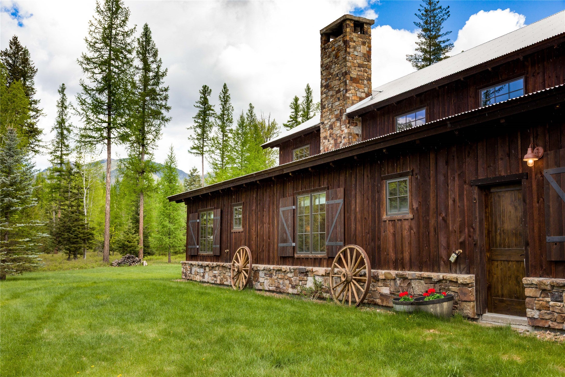 Whitefish, Montana, 59937, United States, 3 Bedrooms Bedrooms, ,4 BathroomsBathrooms,Residential,Active,1828694