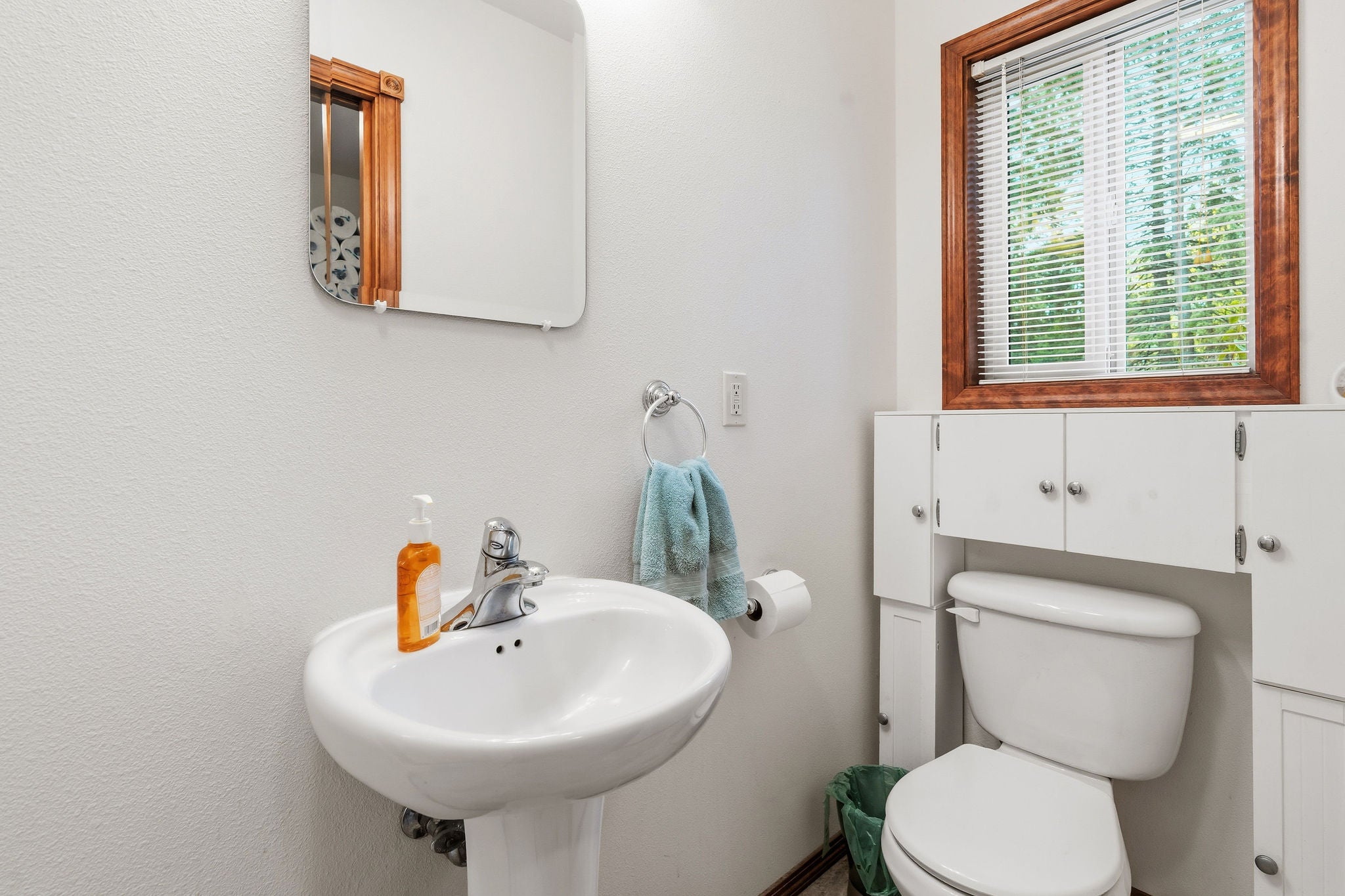 Somers, Montana, 59932, United States, 4 Bedrooms Bedrooms, ,4 BathroomsBathrooms,Residential,Active,1987246