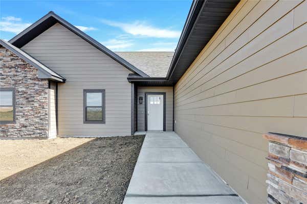 43 PLATINUM LN, GREAT FALLS, MT 59405, photo 3 of 50