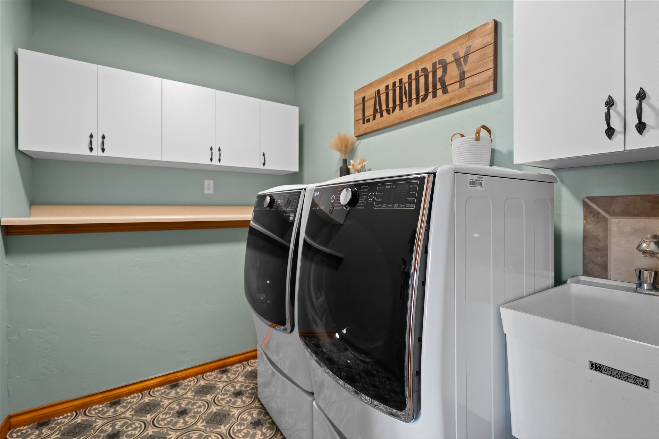 Kalispell, Montana, 59901, United States, 5 Bedrooms Bedrooms, ,3 BathroomsBathrooms,Residential,Active,1753509