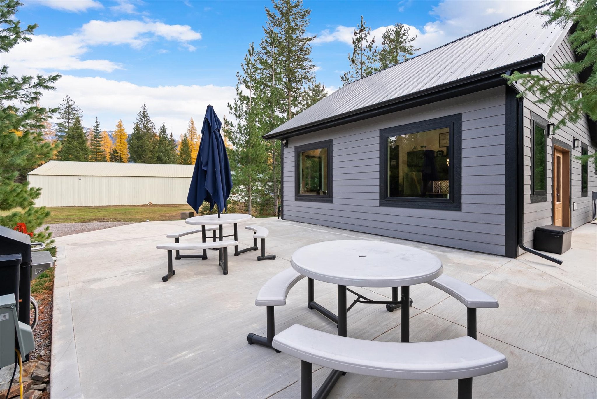 Kalispell, Montana, 59901, United States, 6 Bedrooms Bedrooms, ,5 BathroomsBathrooms,Residential,Active,1990648