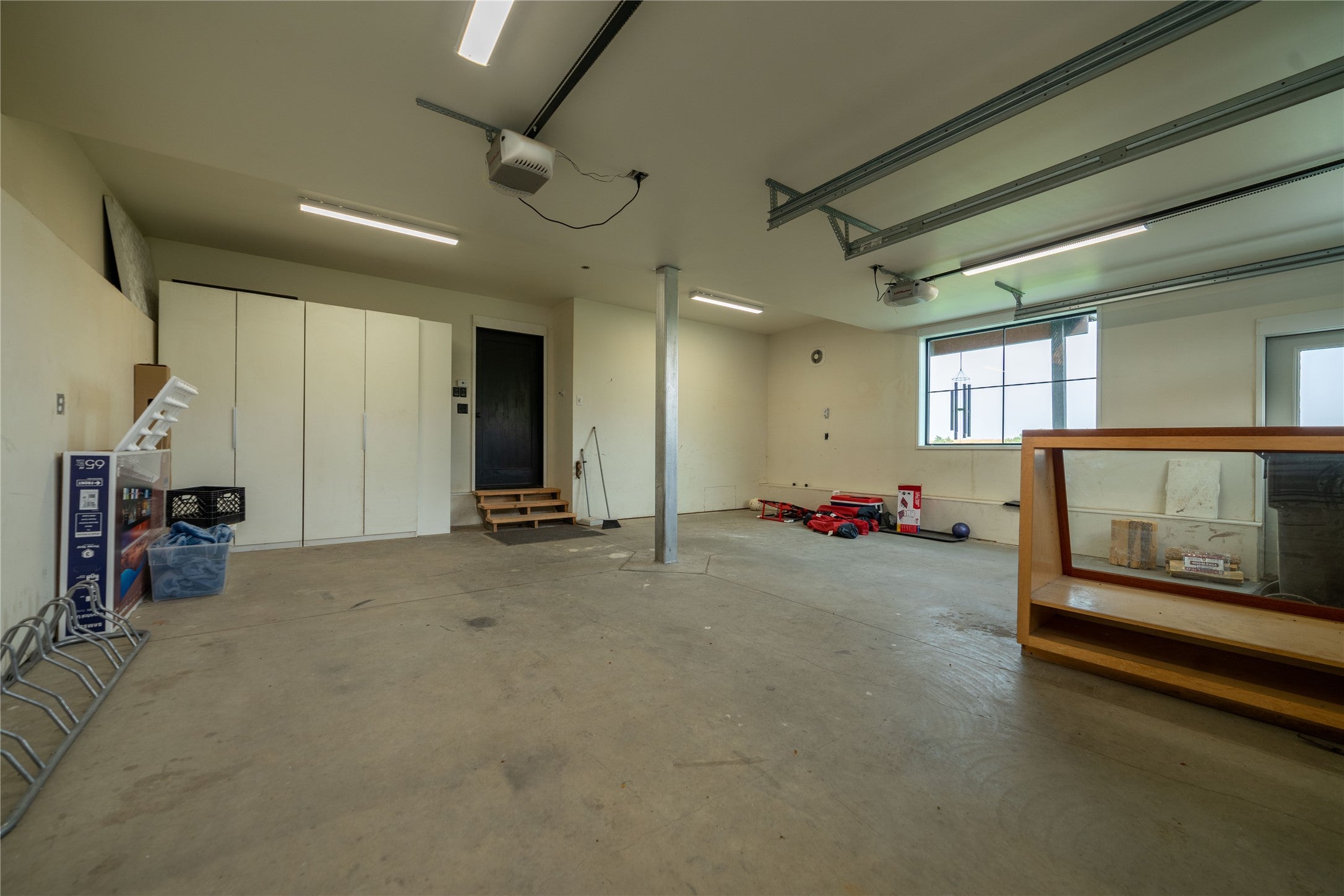 Kalispell, Montana, 59901, United States, 5 Bedrooms Bedrooms, ,4 BathroomsBathrooms,Residential,Active,1952460