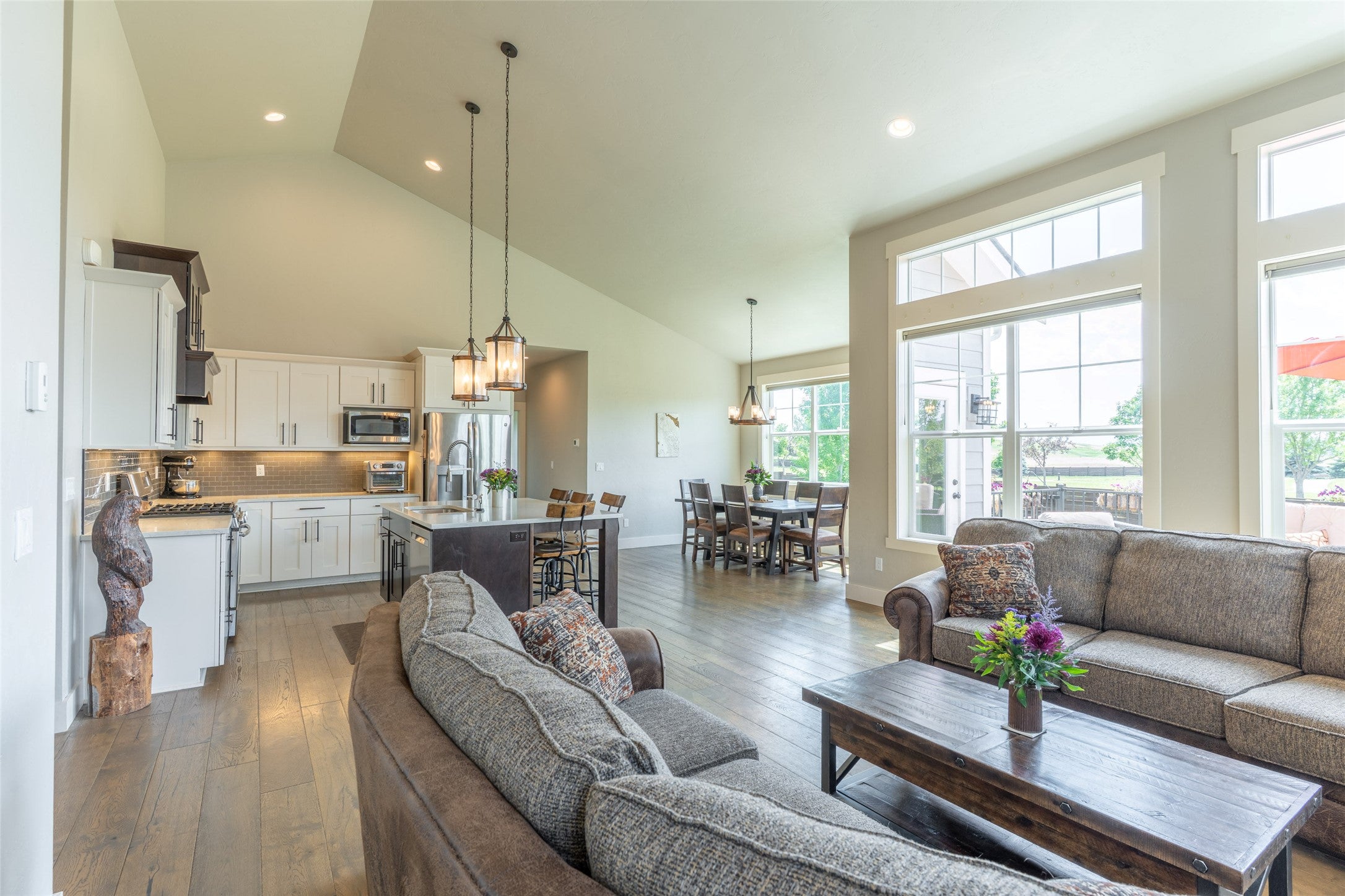 Kalispell, Montana, 59901, United States, 5 Bedrooms Bedrooms, ,3 BathroomsBathrooms,Residential,Active,1880177