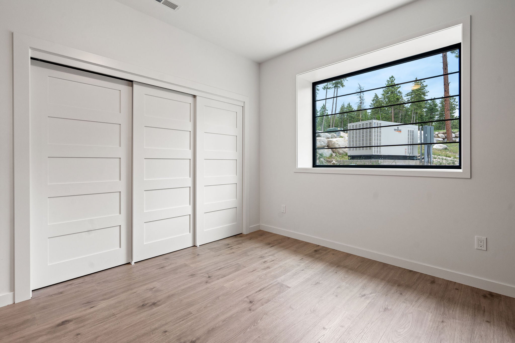 Lakeside, Montana, 59922, United States, 4 Bedrooms Bedrooms, ,4 BathroomsBathrooms,Residential,Active,1914632