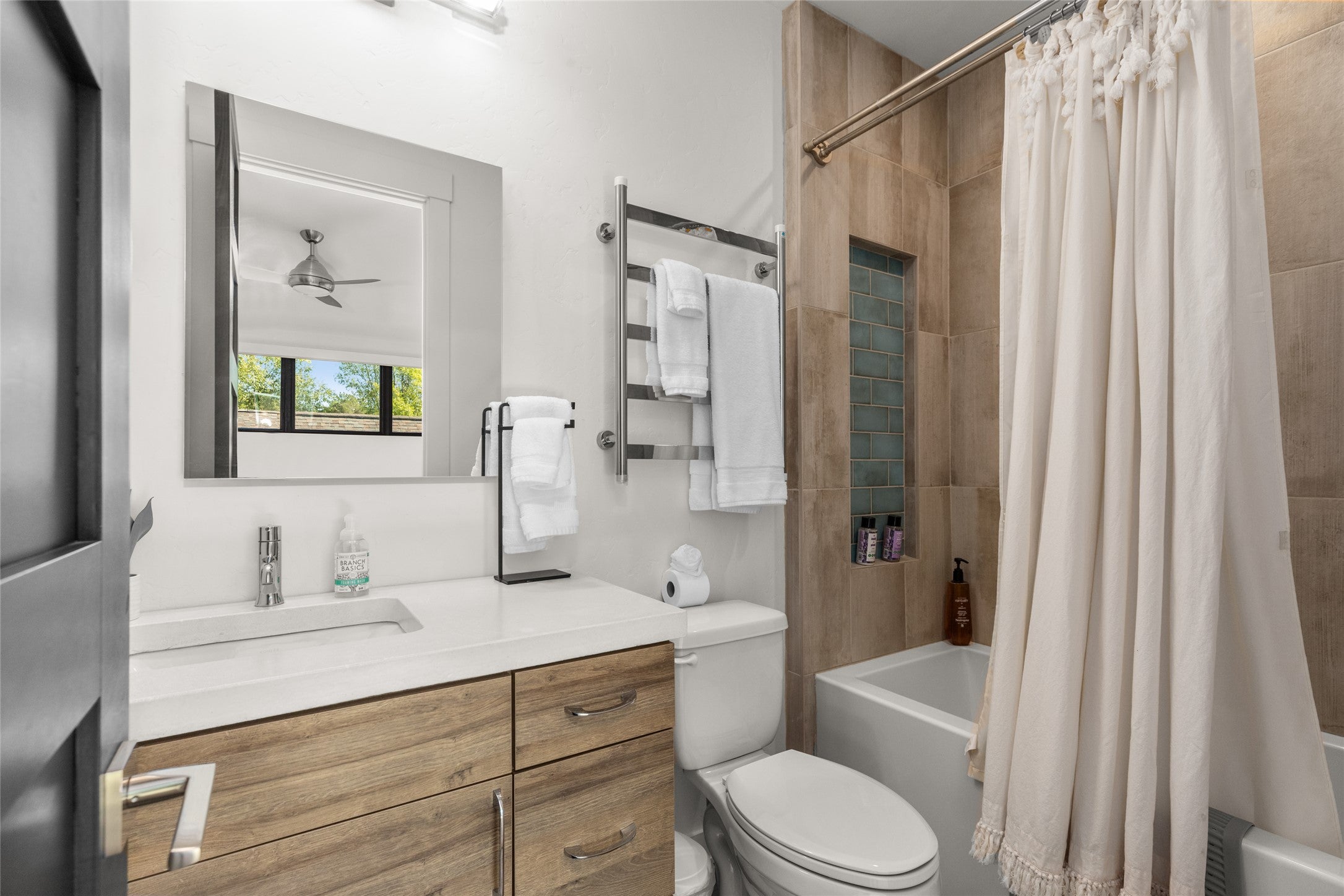 Whitefish, Montana, 59937, United States, 7 Bedrooms Bedrooms, ,5 BathroomsBathrooms,Residential,Active,1914927