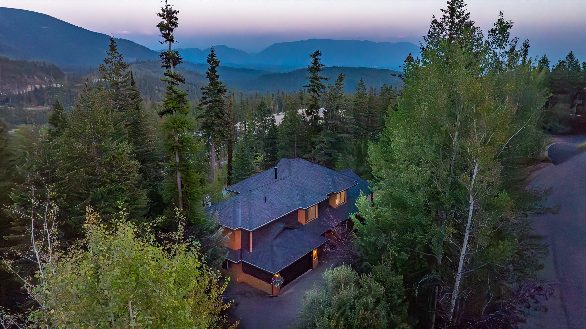 Whitefish, Montana, 59937, United States, 4 Bedrooms Bedrooms, ,4 BathroomsBathrooms,Residential,Active,1952623