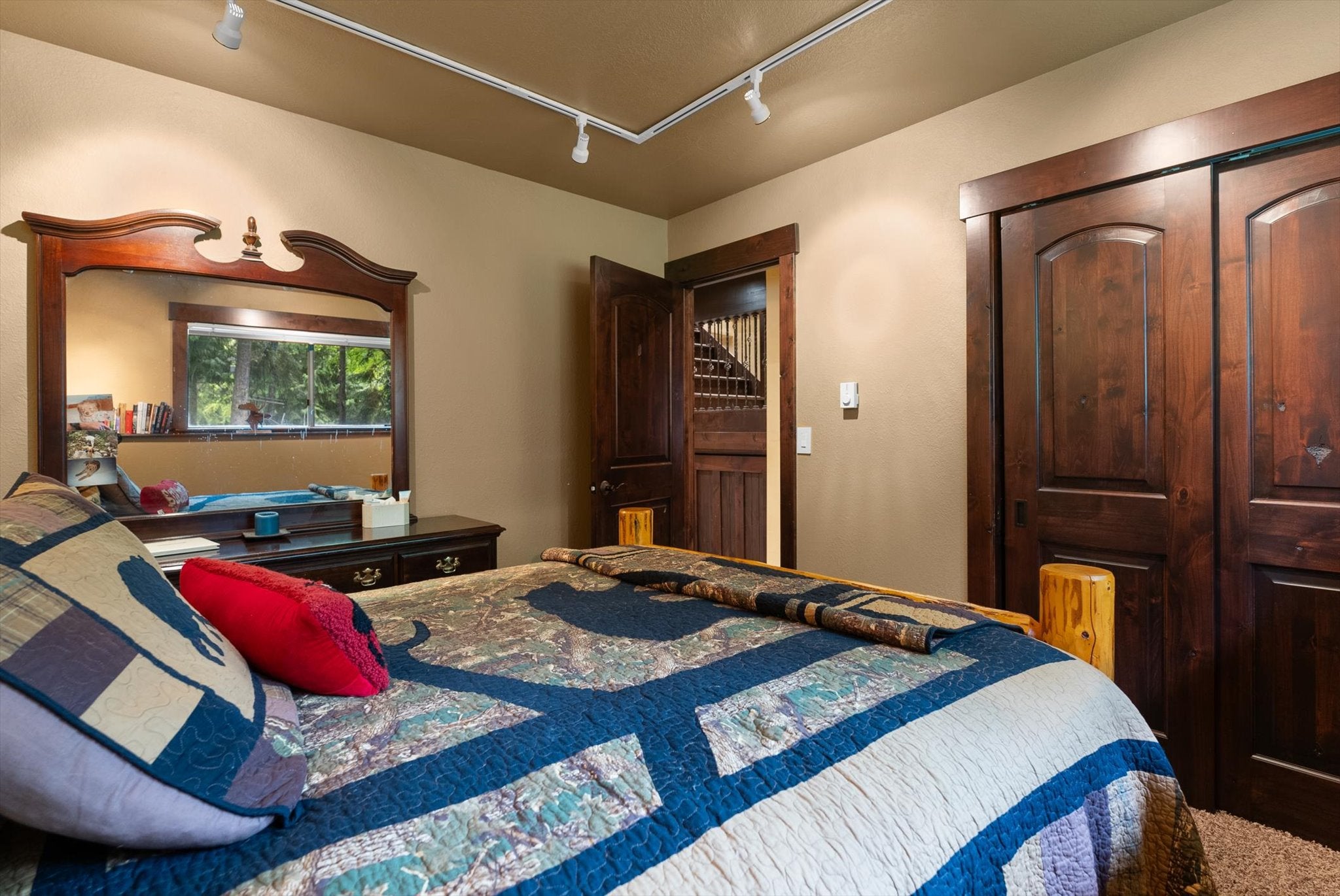 Whitefish, Montana, 59937, United States, 5 Bedrooms Bedrooms, ,3 BathroomsBathrooms,Residential,Active,1764891