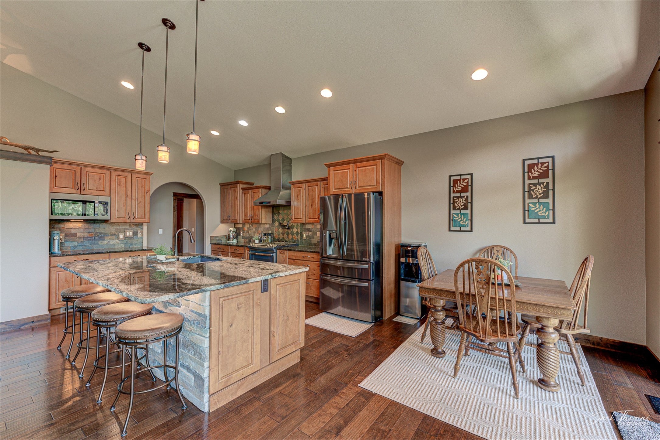 Helena, Montana, 59601, United States, 5 Bedrooms Bedrooms, ,3 BathroomsBathrooms,Residential,Active,2040229