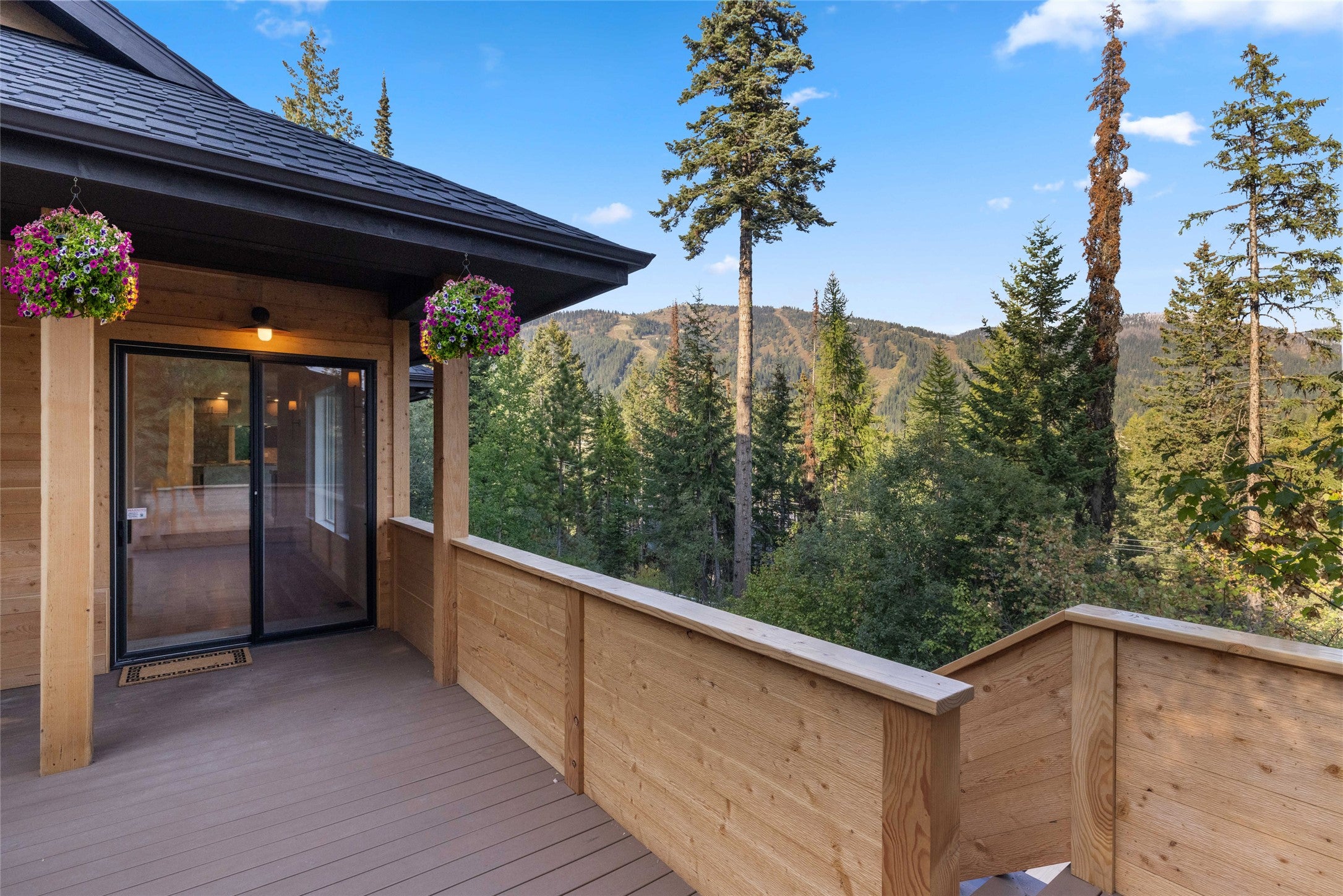 Whitefish, Montana, 59937, United States, 4 Bedrooms Bedrooms, ,4 BathroomsBathrooms,Residential,Active,1952623