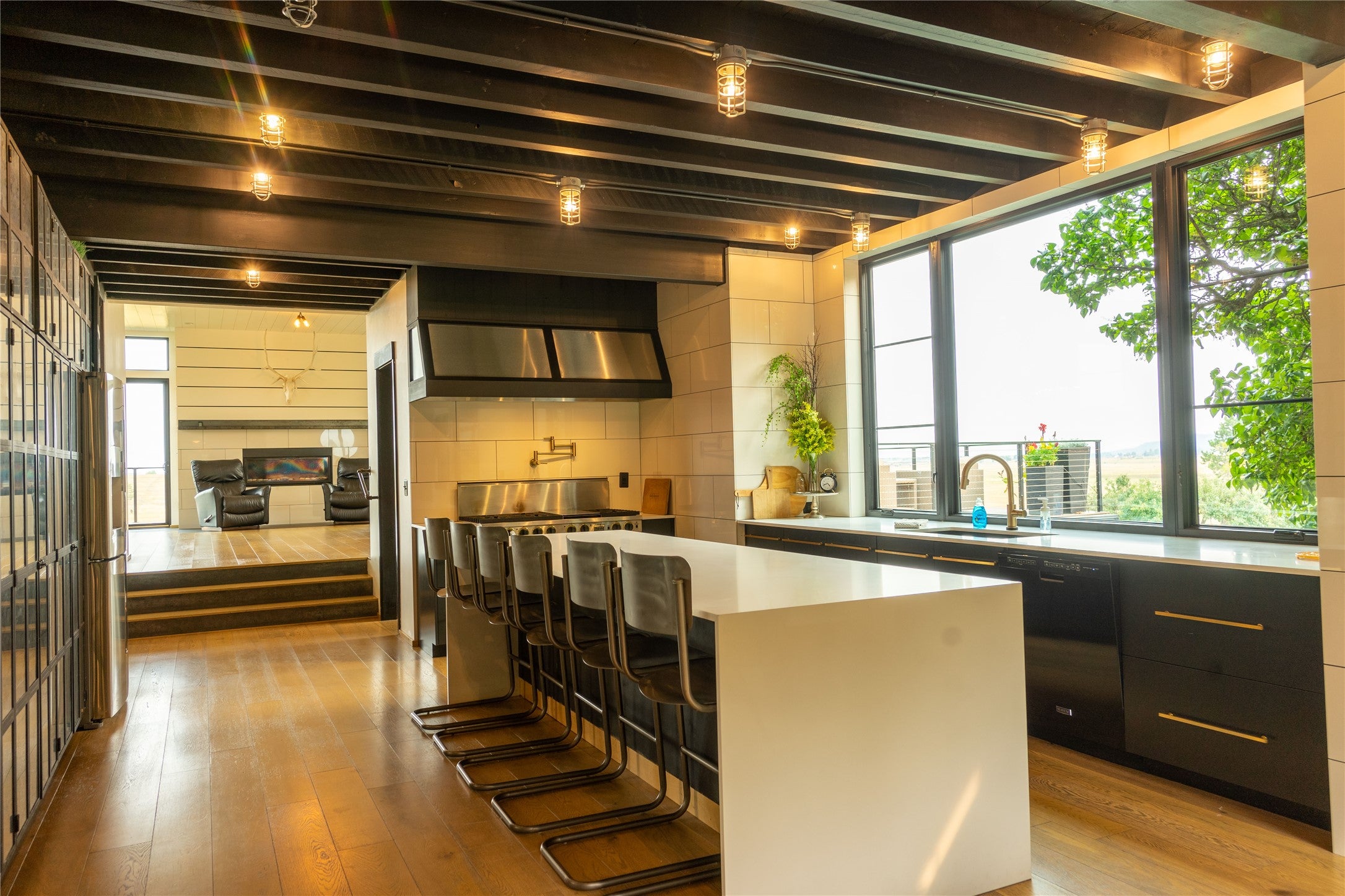 Kalispell, Montana, 59901, United States, 5 Bedrooms Bedrooms, ,4 BathroomsBathrooms,Residential,Active,2009395