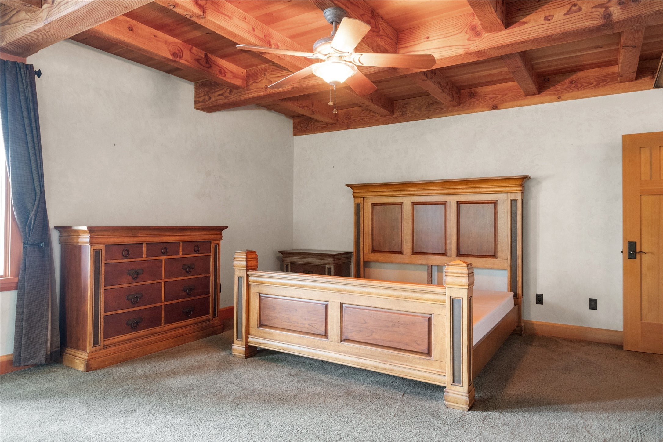 Seeley Lake, Montana, 59868, United States, ,3 BathroomsBathrooms,Residential,Active,1798207