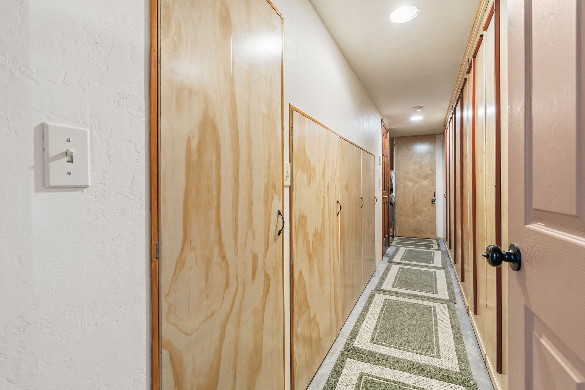 Somers, Montana, 59932, United States, 4 Bedrooms Bedrooms, ,4 BathroomsBathrooms,Residential,Active,1987246