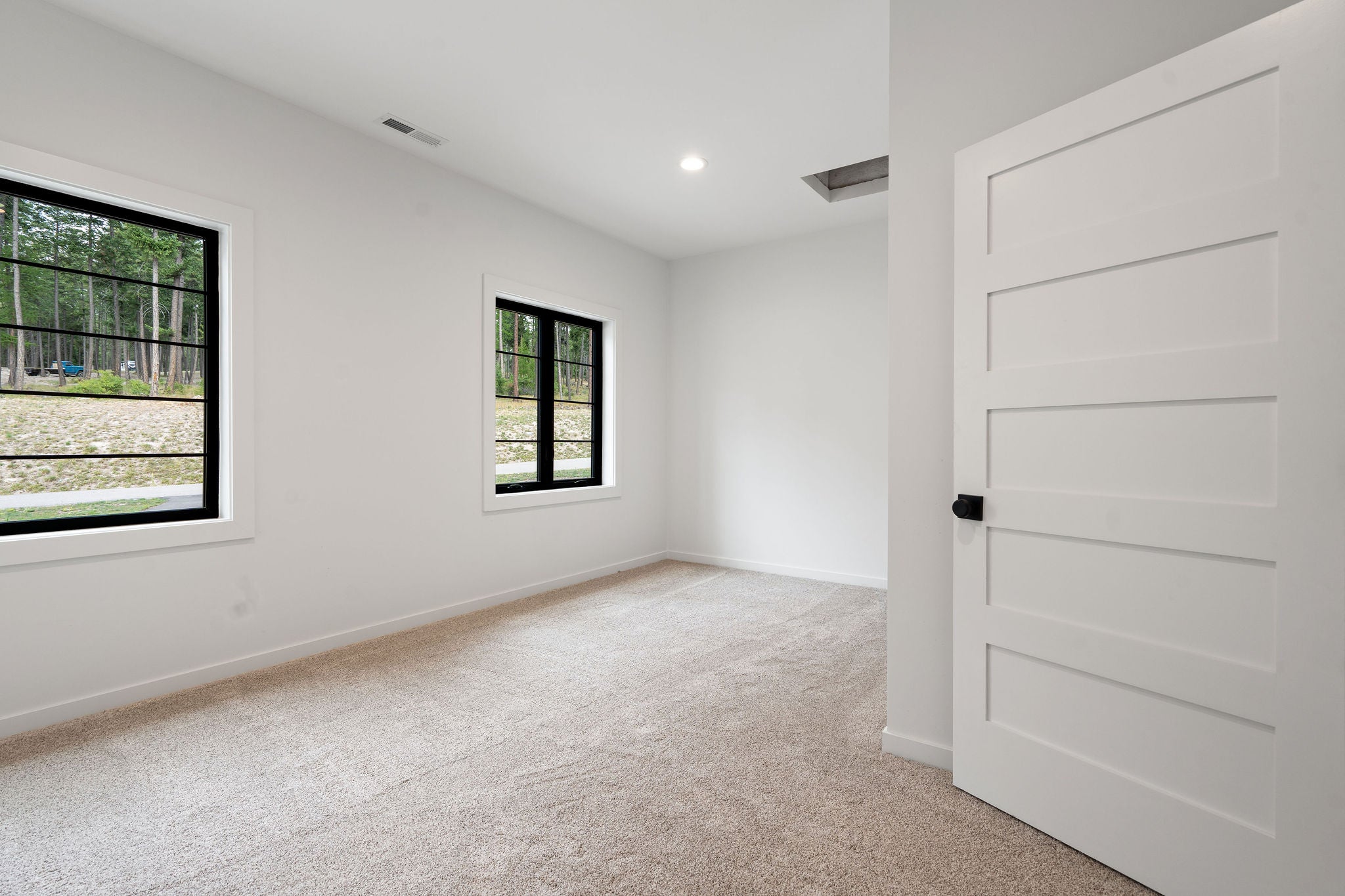 Lakeside, Montana, 59922, United States, 4 Bedrooms Bedrooms, ,4 BathroomsBathrooms,Residential,Active,1914632