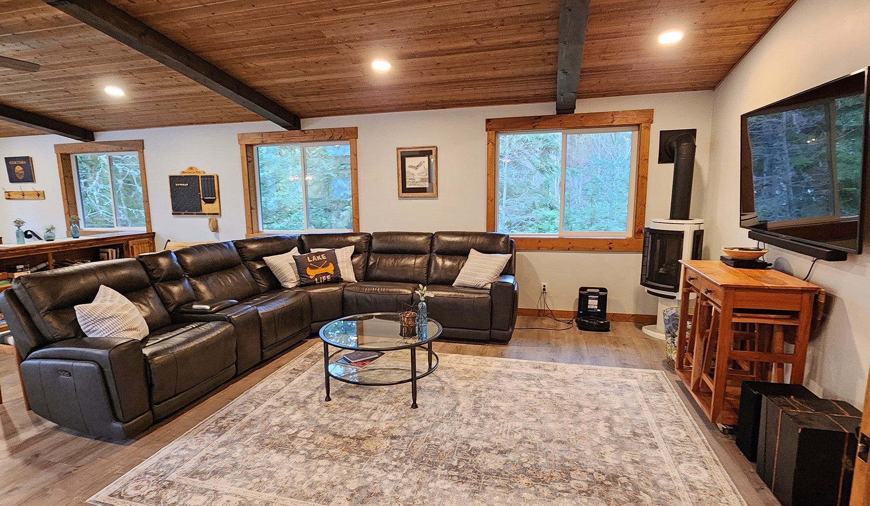 Bigfork, Montana, 59911, United States, 7 Bedrooms Bedrooms, ,6 BathroomsBathrooms,Residential,Active,2007283