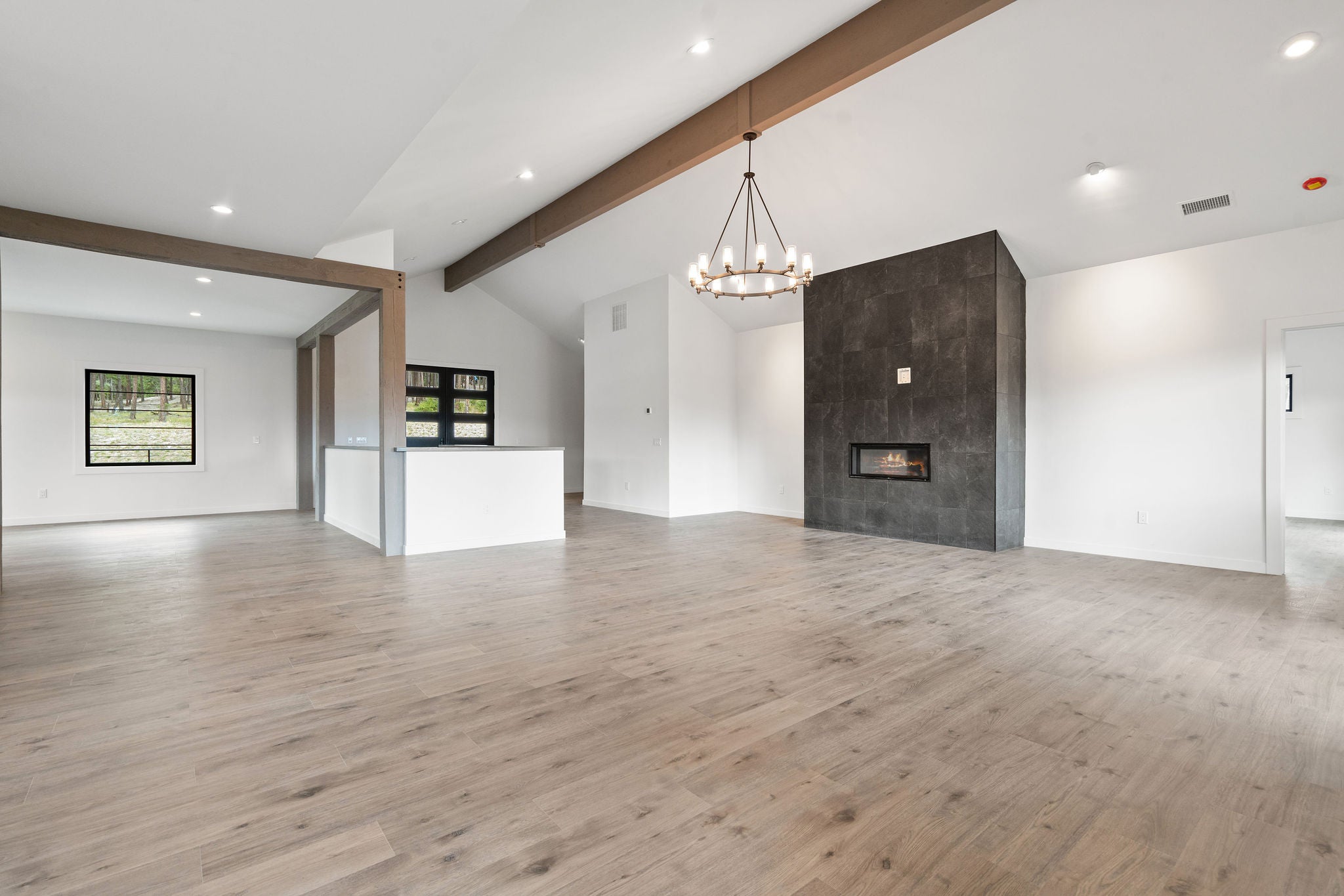 Lakeside, Montana, 59922, United States, 4 Bedrooms Bedrooms, ,4 BathroomsBathrooms,Residential,Active,1914632